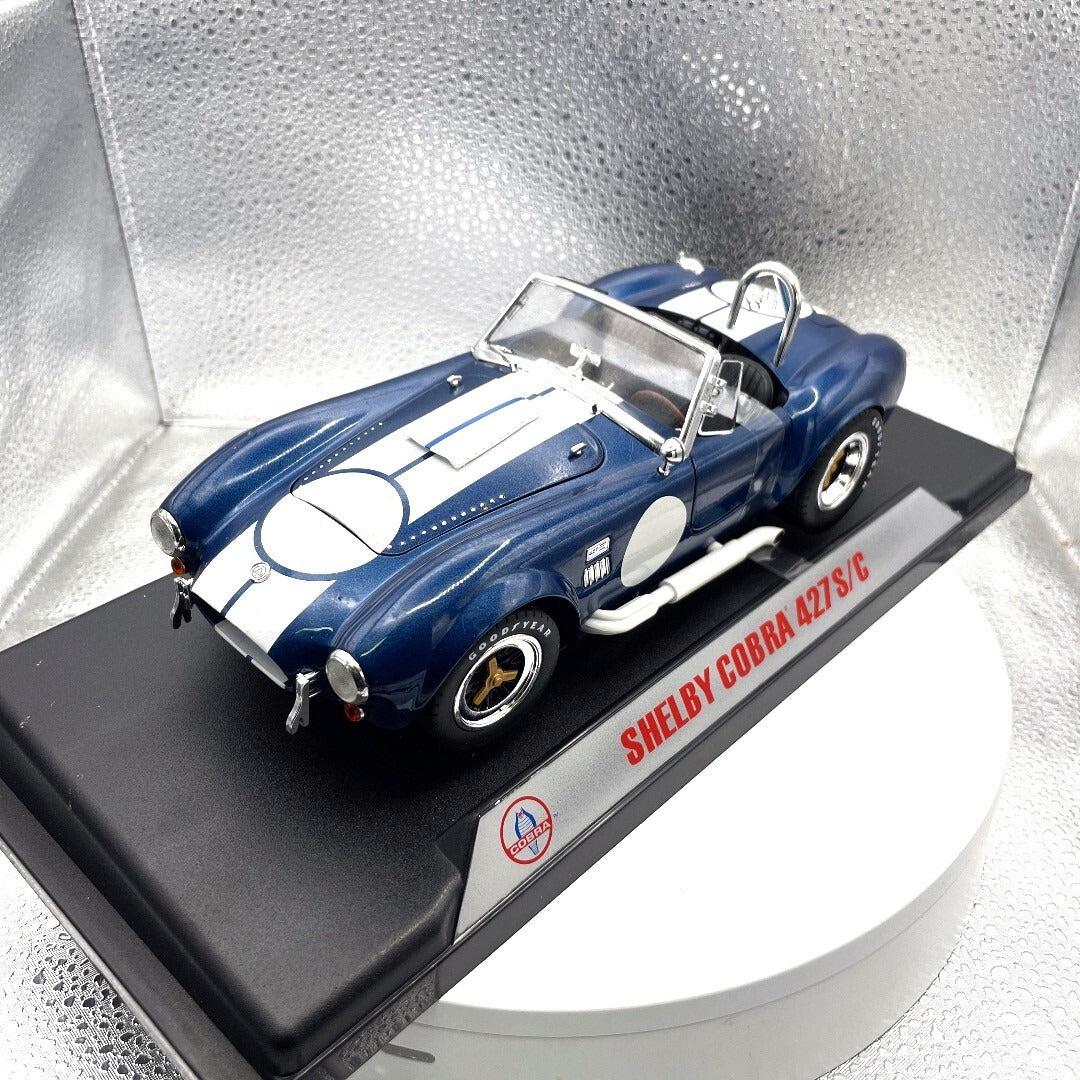 1965 Shelby Cobra 427 S/C Blue Die Cast Carroll Shelby Sig, Scale: 1/18 front/driver's side view