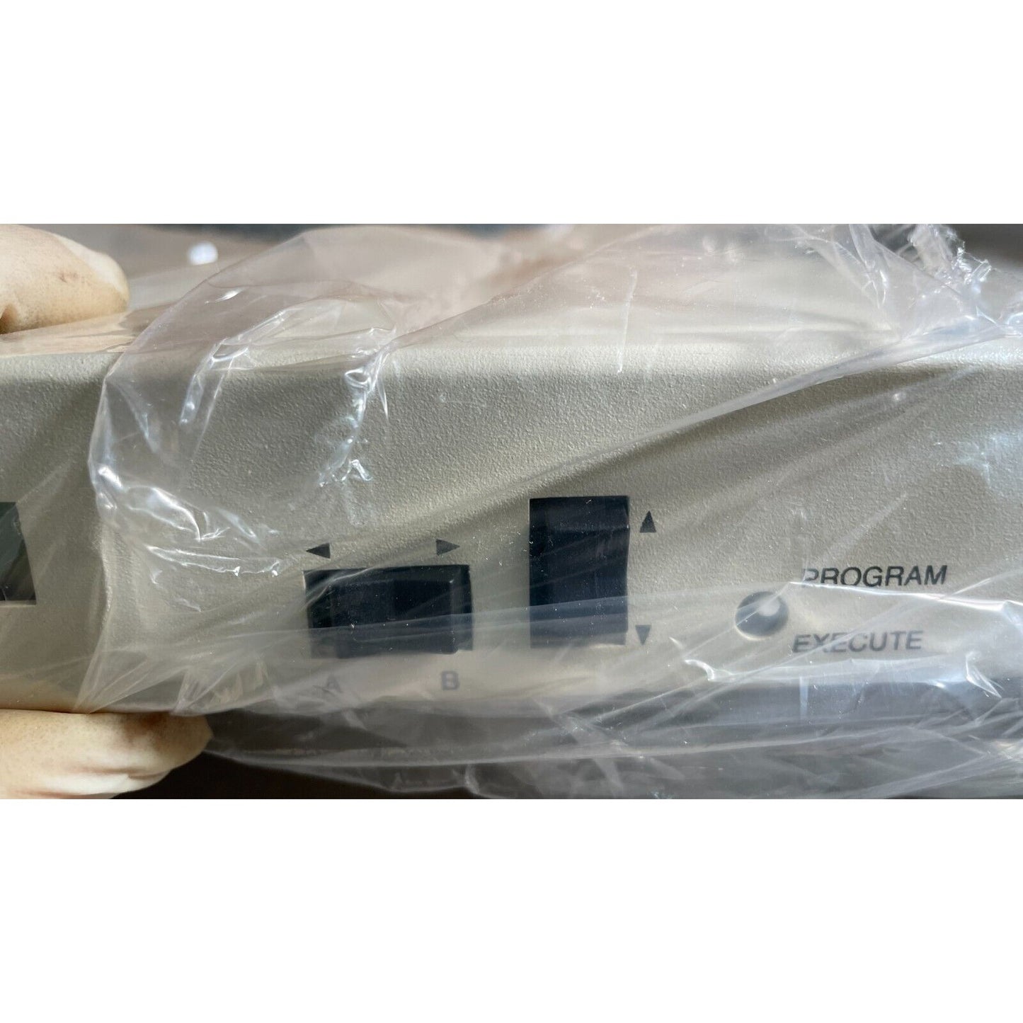 Cross Technologies Inc 450 Subcarrier Transmitter closeup