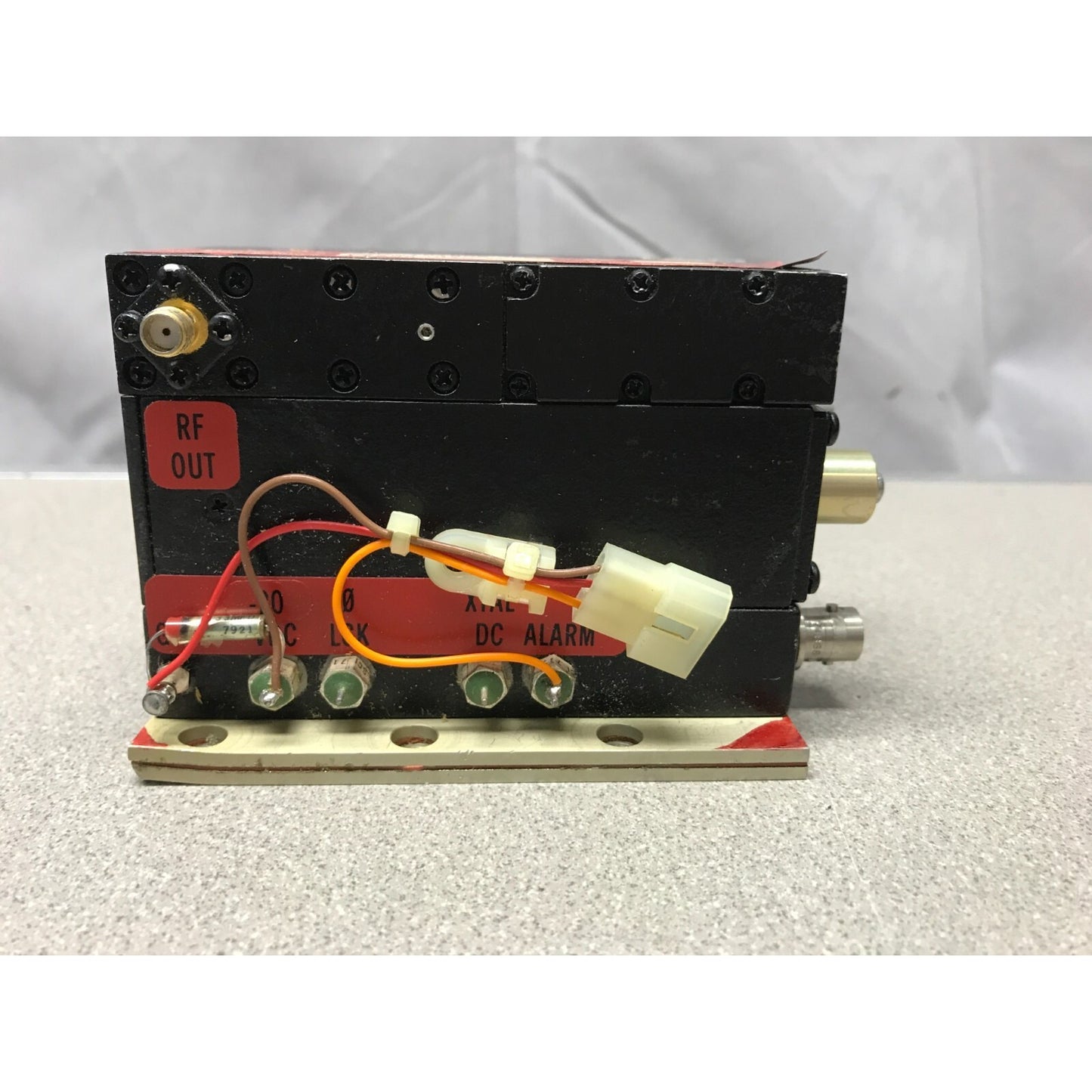 M/A-COM PLC31-05 Phase Lock Source 6460-6940 MHz side view with connections and wires