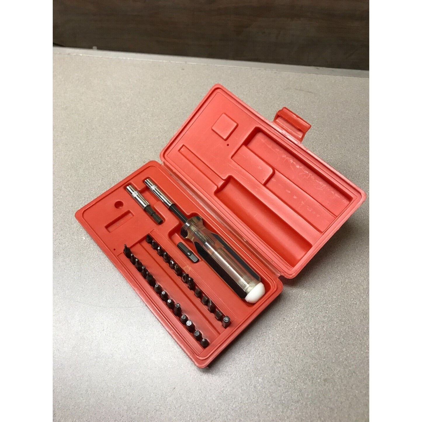 Screwdriver Set with Assortment of Bits