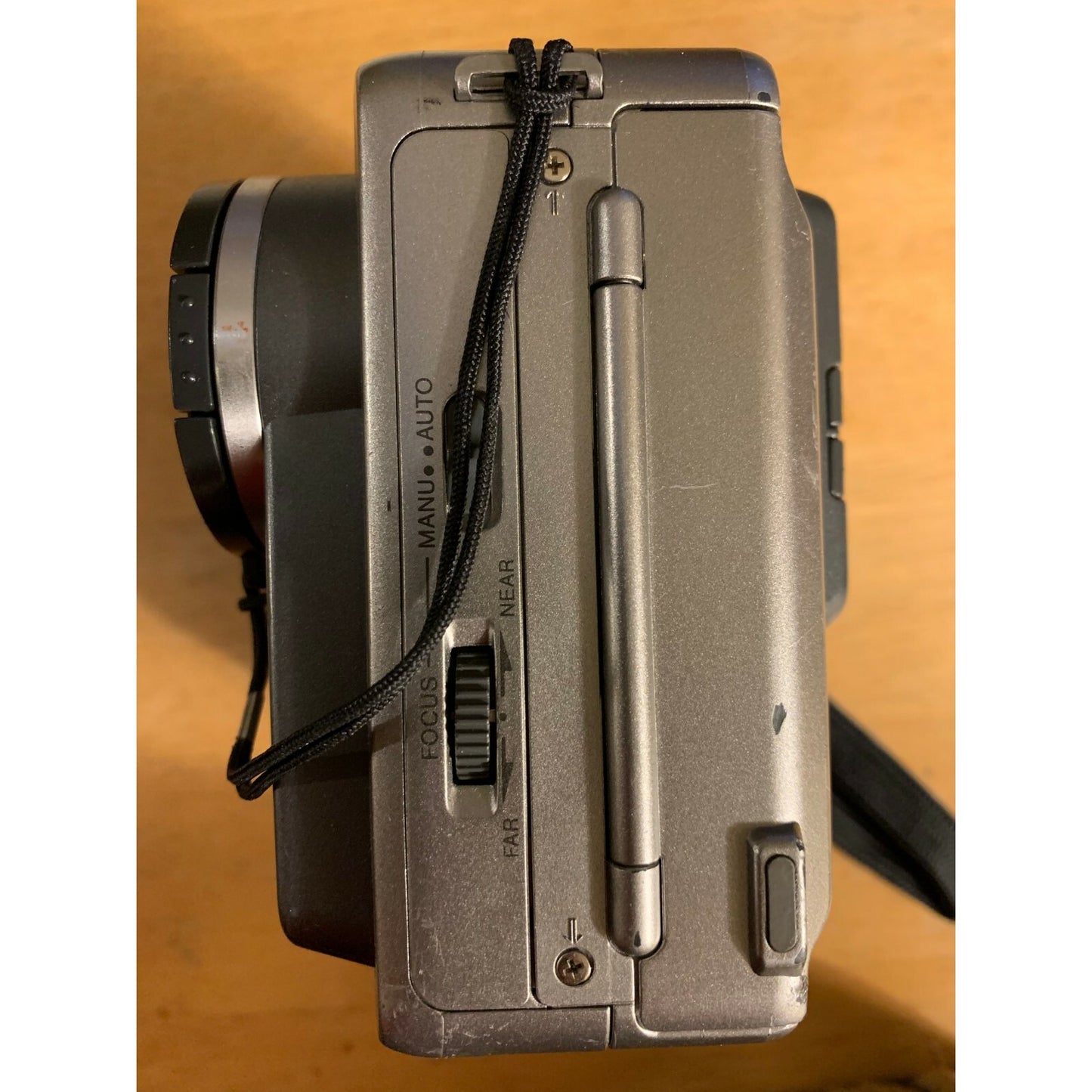 Sony Vintage Mavica MVC-FD7 3.5" floppy disk digital camera - Camera Only side view controls