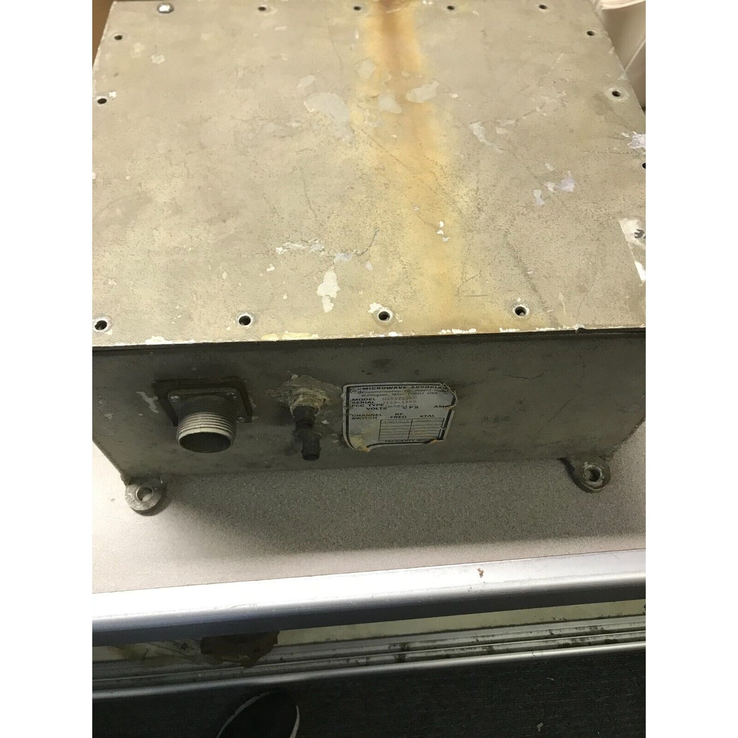 Microwave Associates Model MA85T12LC, With components top and side view