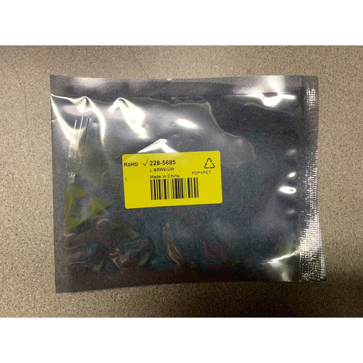 3mm Through Hole 3 Pins Red/green LED RoHS 228-5685 L93WEGW product bag with label