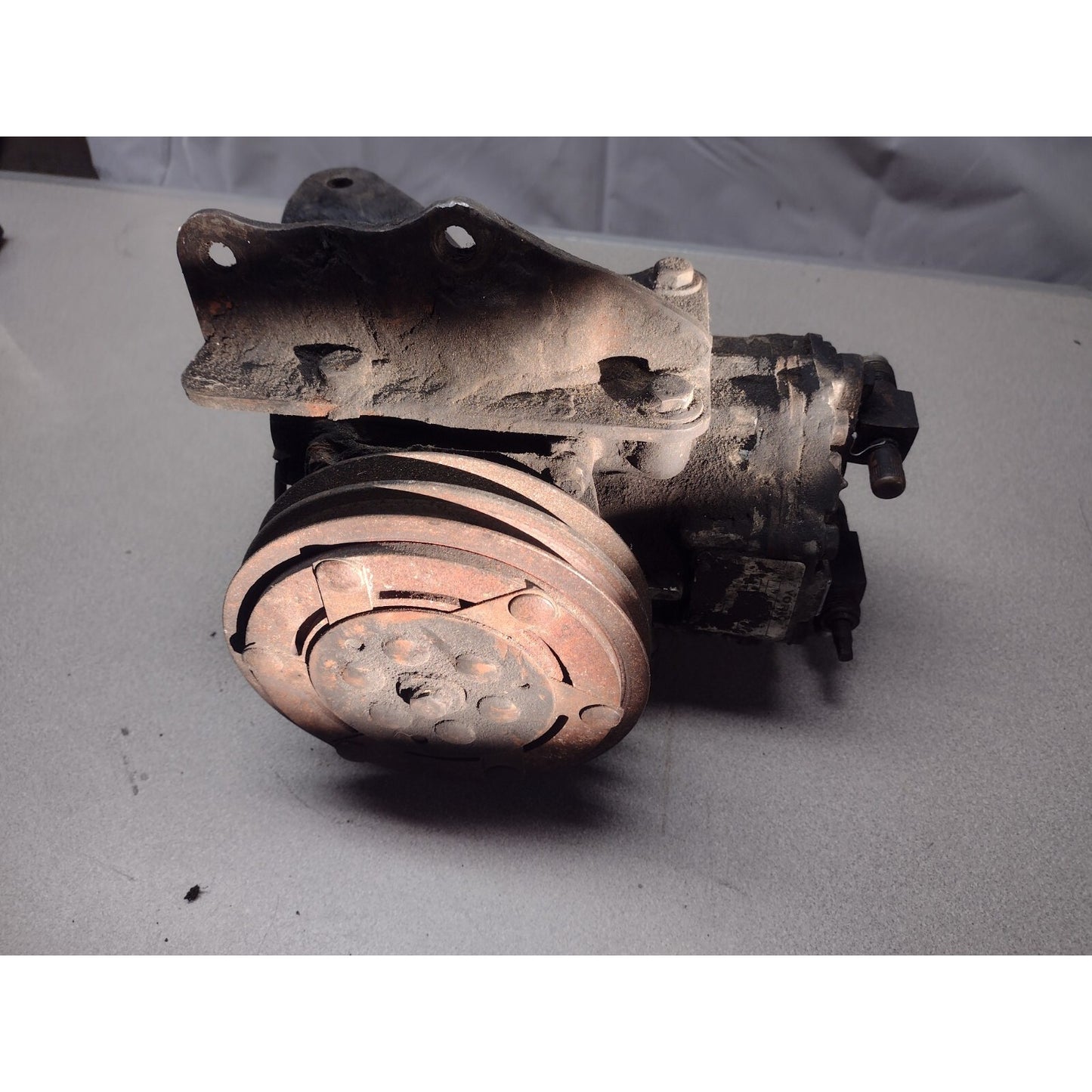 AC Compressor - Lester-6 012-05586 with bracket.