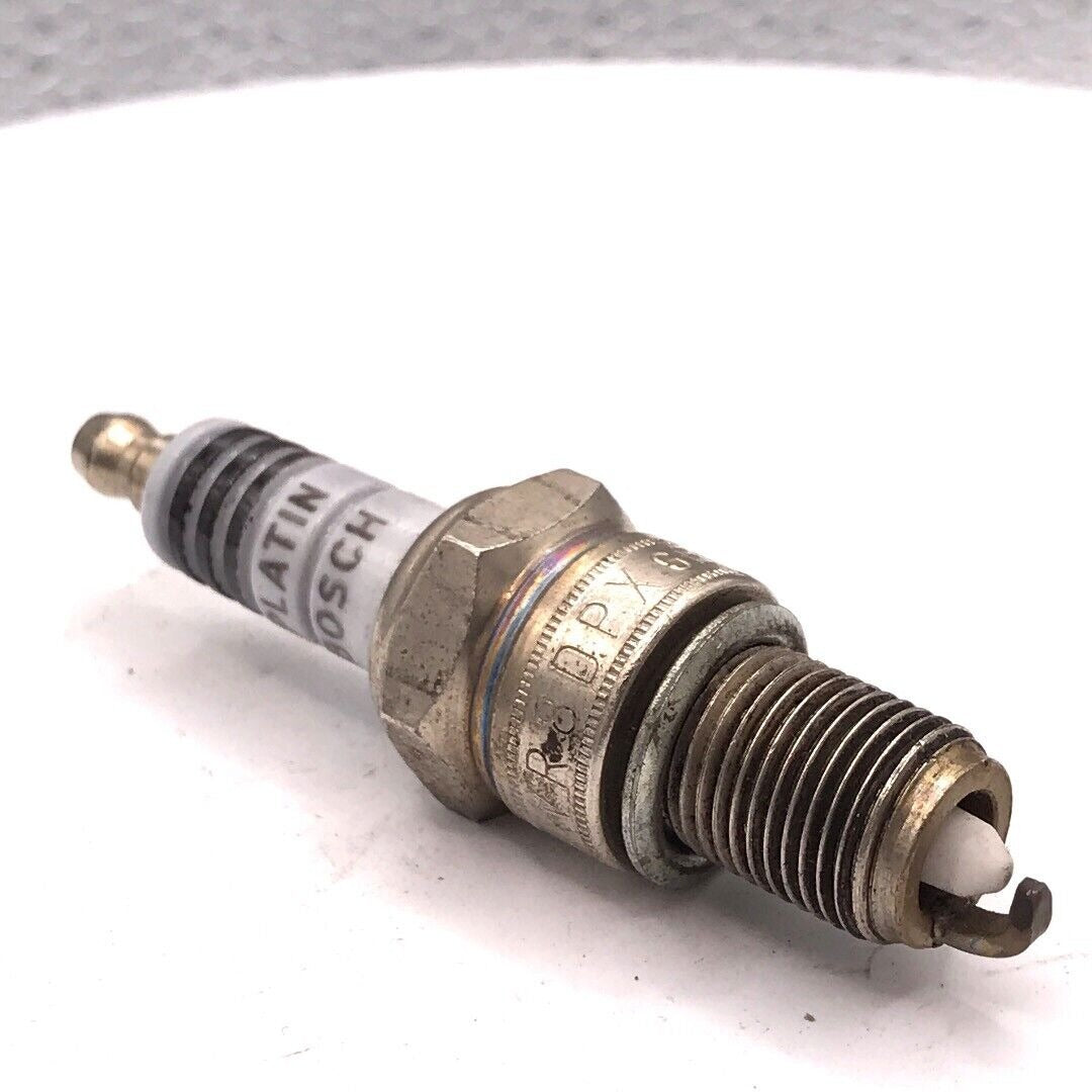 Bosch Platinum Spark Plug WR8DPX 1.1mm.