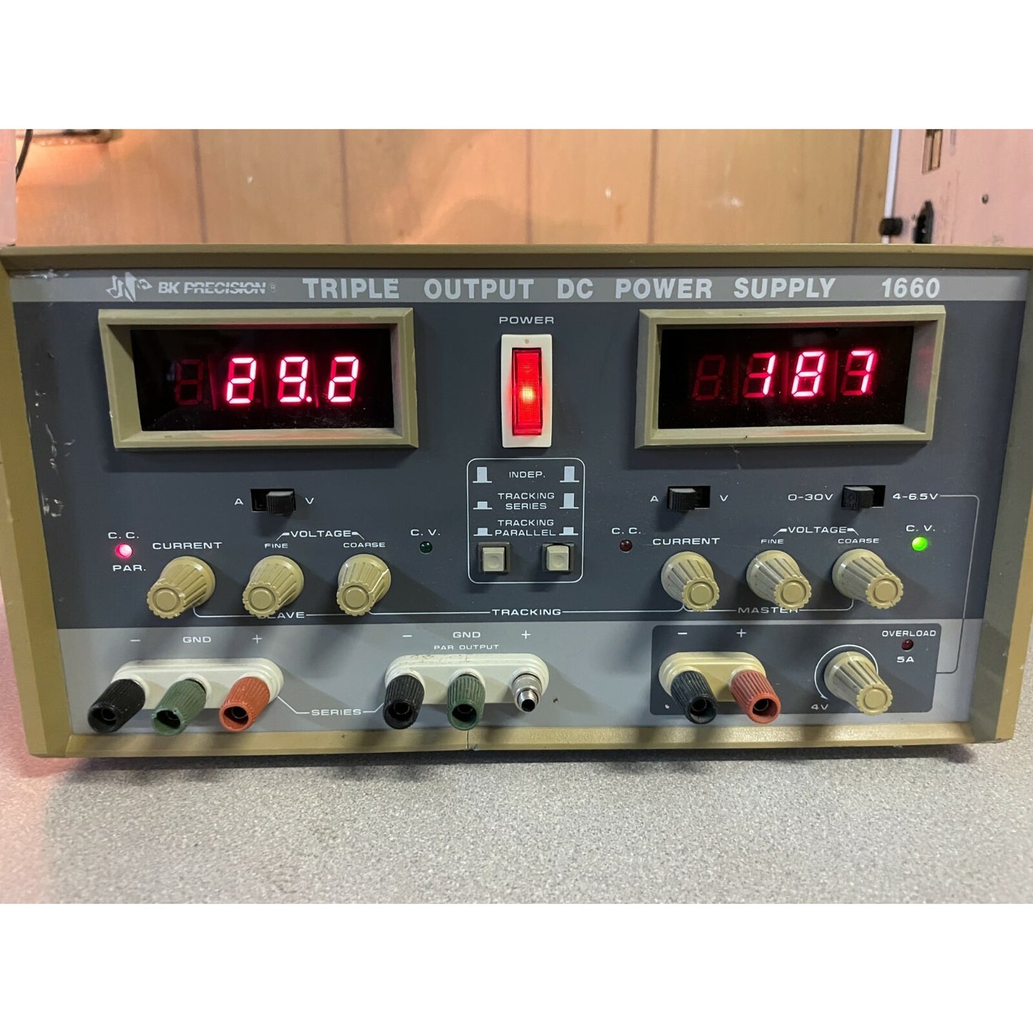 BK PRECISION TRIPLE OUTPUT DC POWER SUPPLY 1660