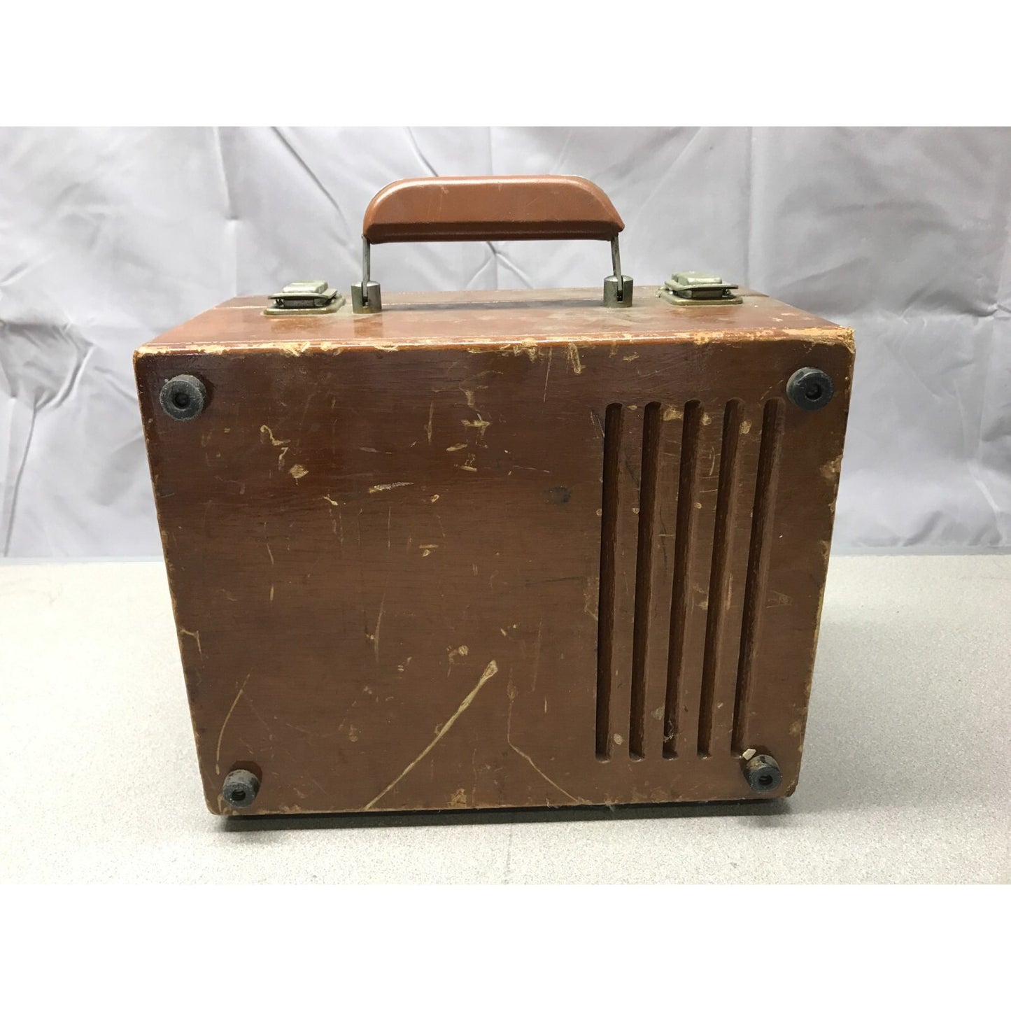 Vintage 1953 Weston A.C. & D.C. Milliameter Model 370 side view of case