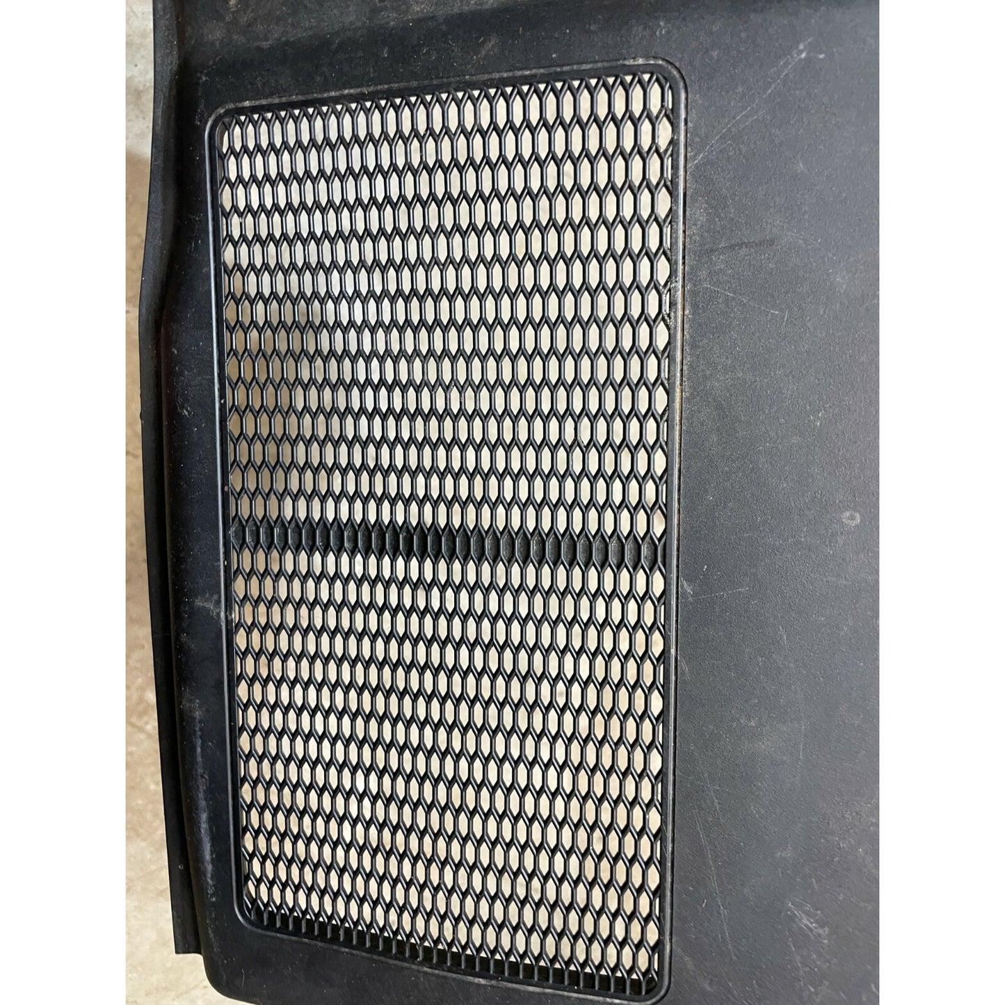 AUDI OEM A4 Quattro Cowl-Grille Panel Windshield Wiper Cover Vent 8E1819447A grill closeup