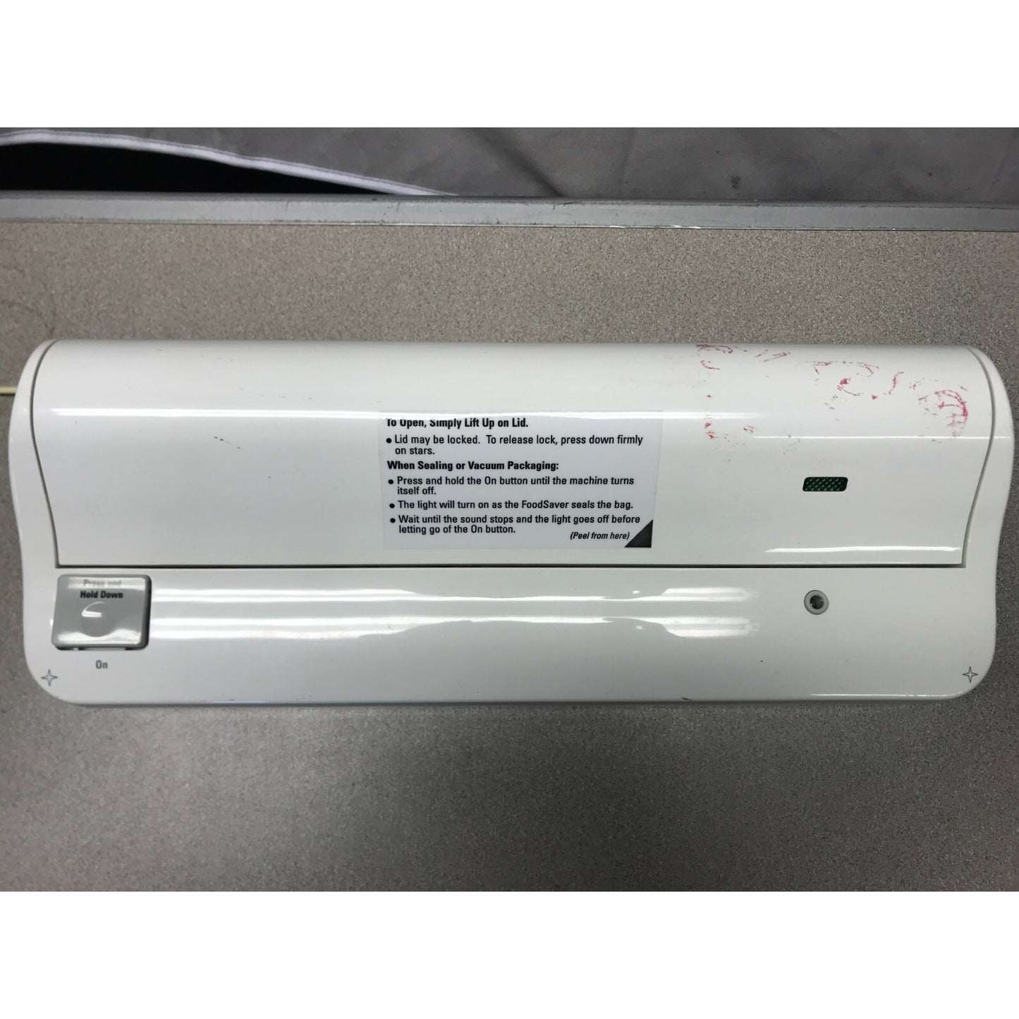 FoodSaver Vacuum Sealer Vac 550 top of unit with inductions