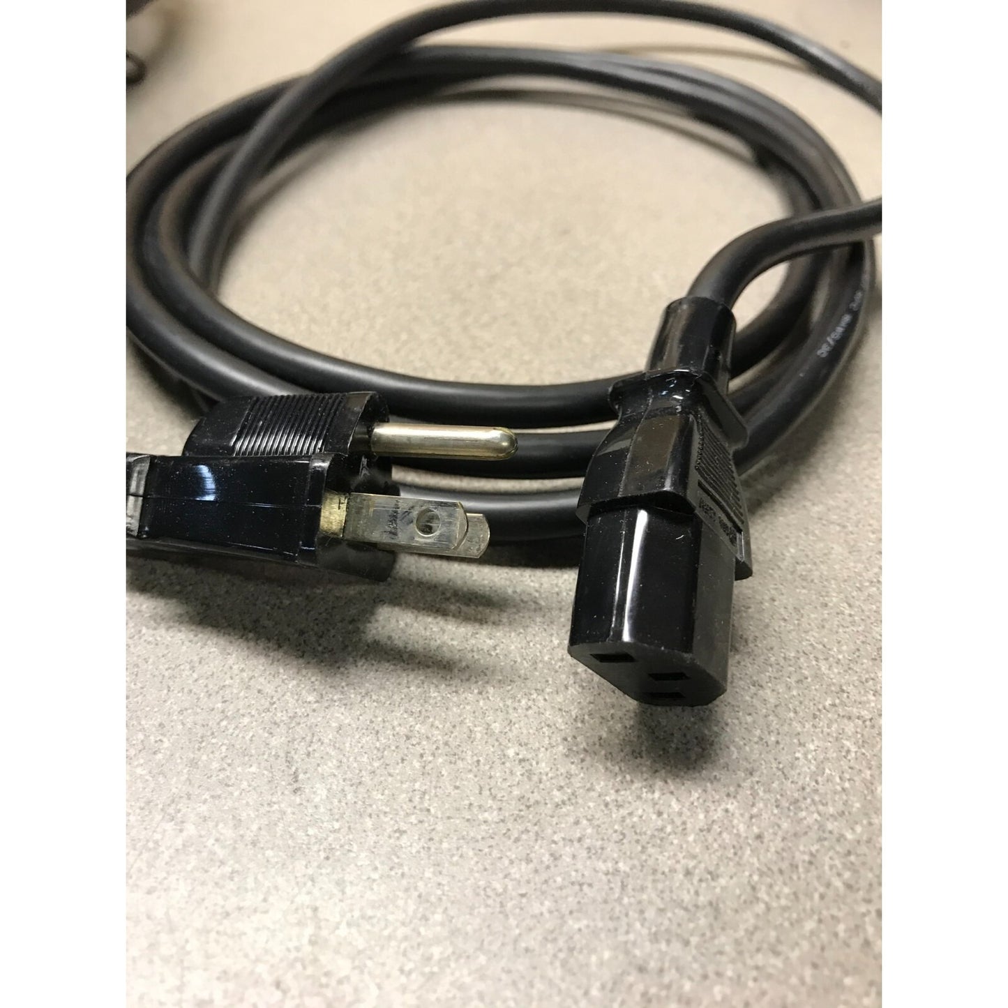 Acros 325SE Computer - Includes various cables and Leather Carrying Bag power cord