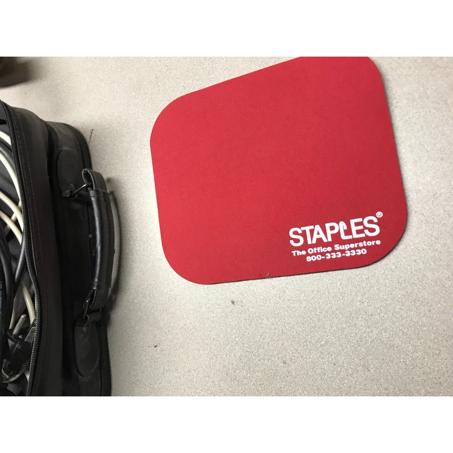 Acros 325SE Computer - Includes various cables and Leather Carrying Bag mouse pad