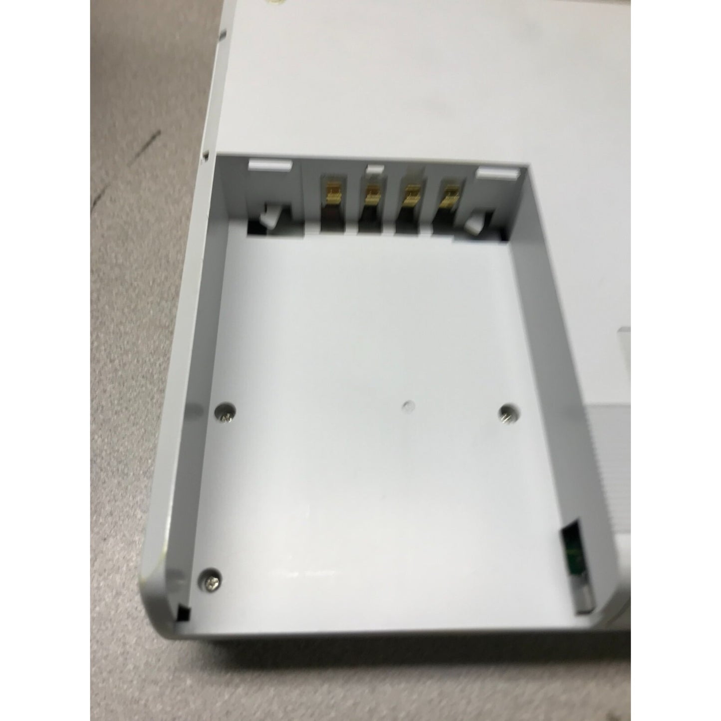 Acros 325SE Computer - Includes various cables and Leather Carrying Bag laptop battery slot
