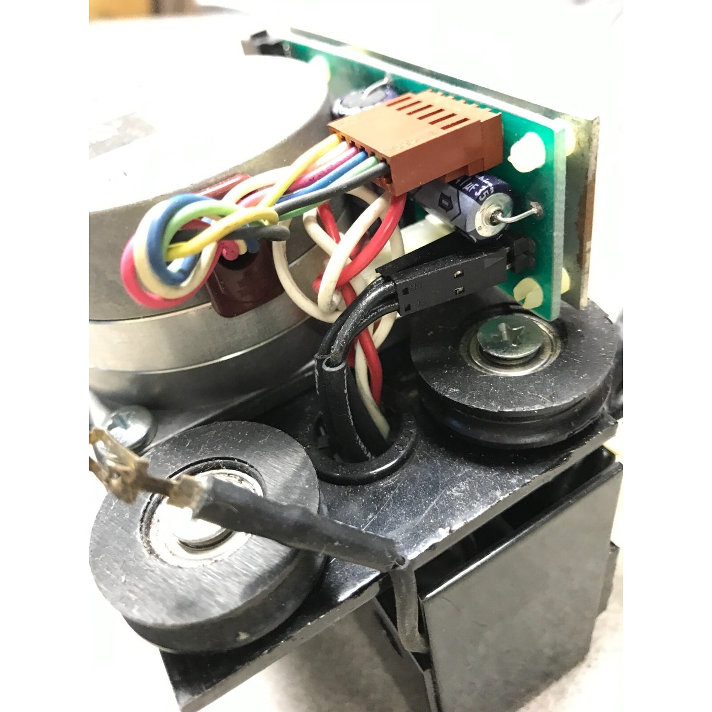 Vexta Stepping Motor 2-phase 18 deg/step DC 24V 0.2A - Oriental Motor Co. Model PH264-03-A11 closeup of internal wire connections