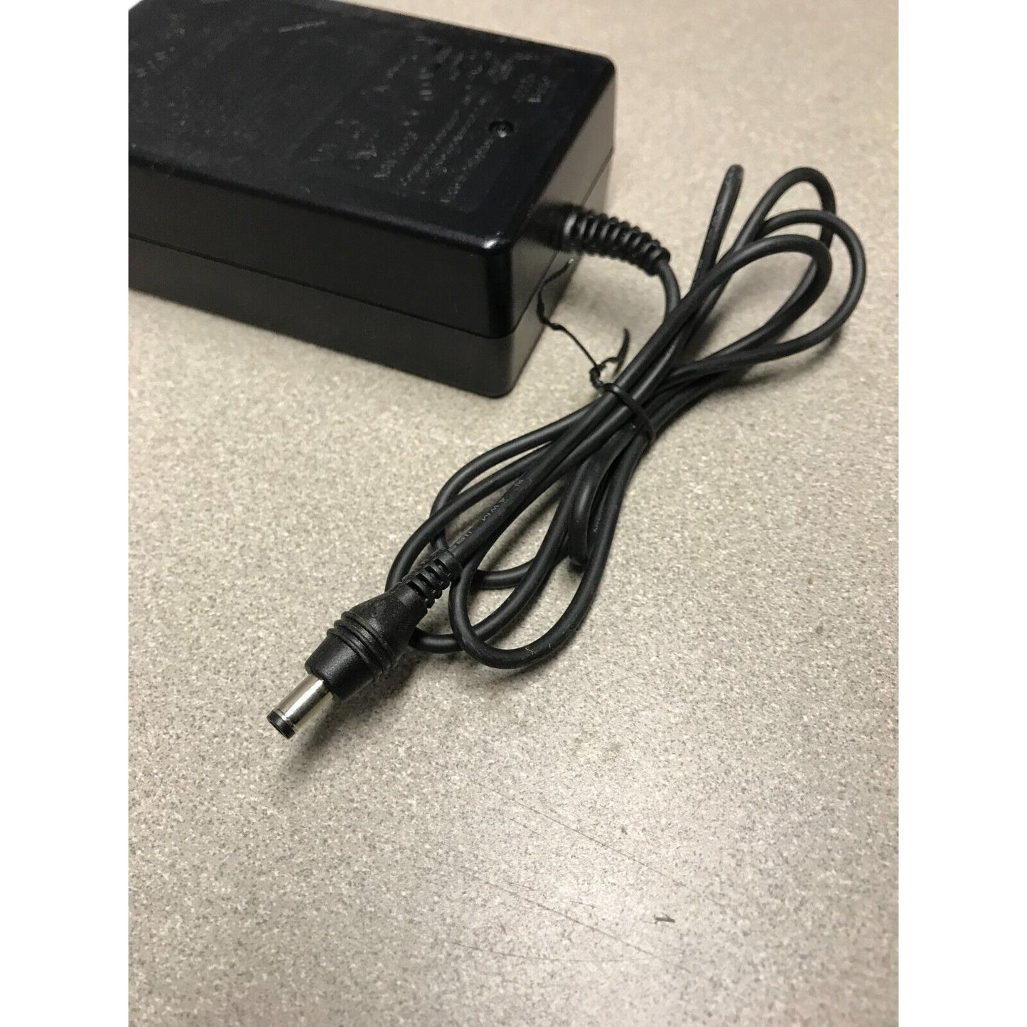 ViaSat AC Power Adapter Model AD8530N3L connector view