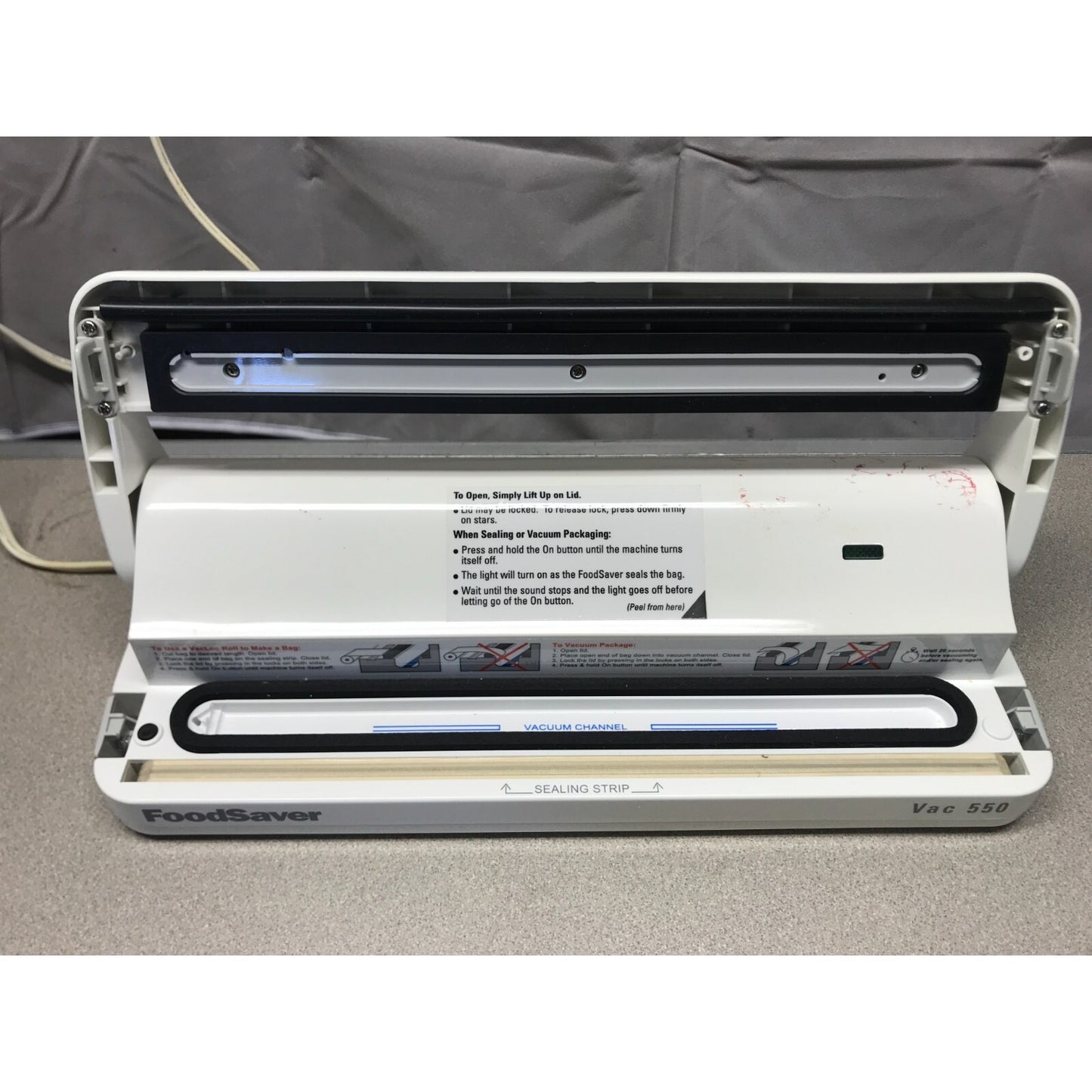 FoodSaver Vacuum Sealer Vac 550 view of open unit