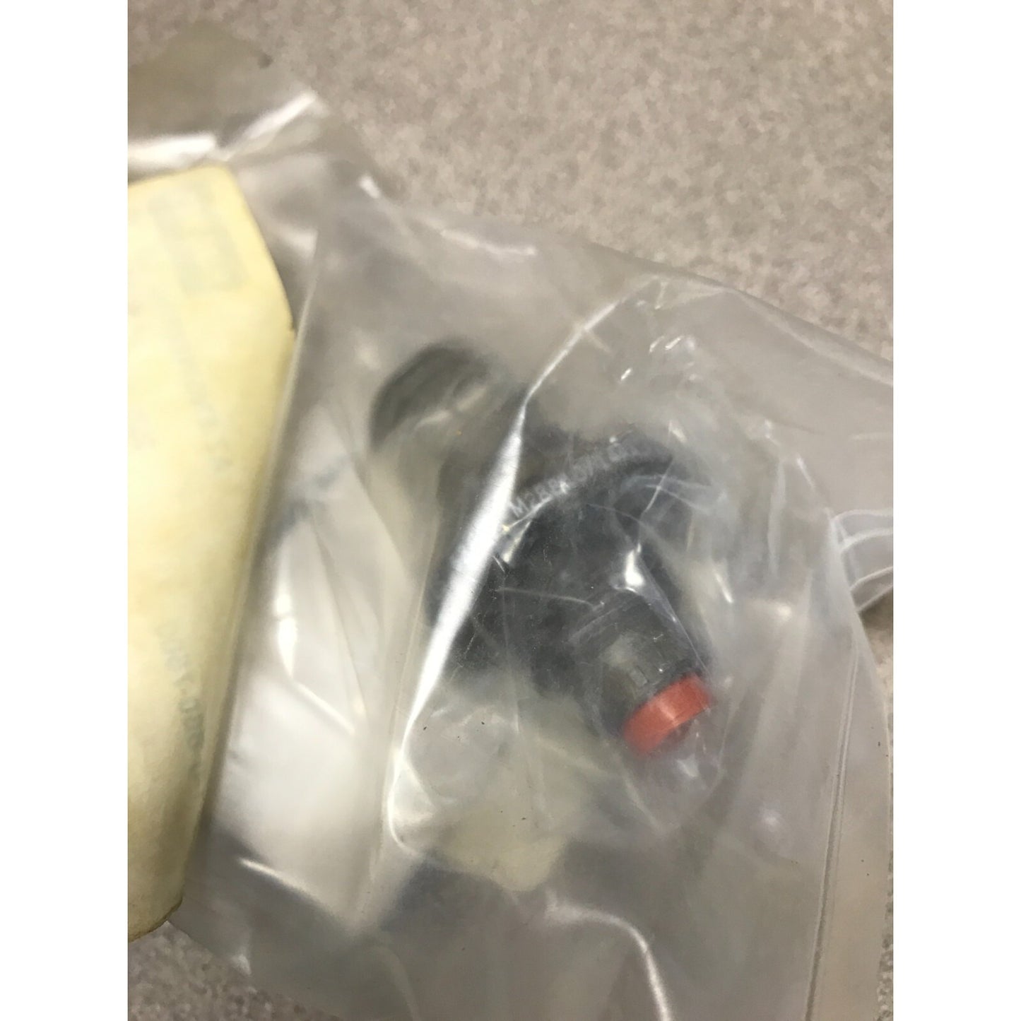 Hughes Circular Connector Assembly M28840/14AA1P3 in package