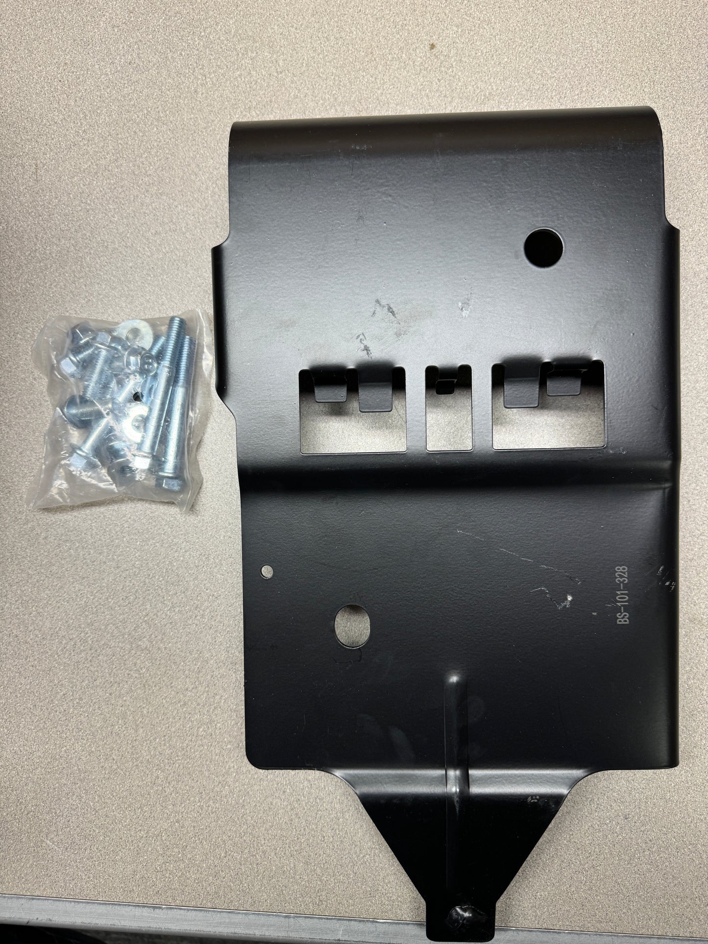 2003 Chevy Silverado 2500HD Front Rear Cross Member Bracket BS-101-328