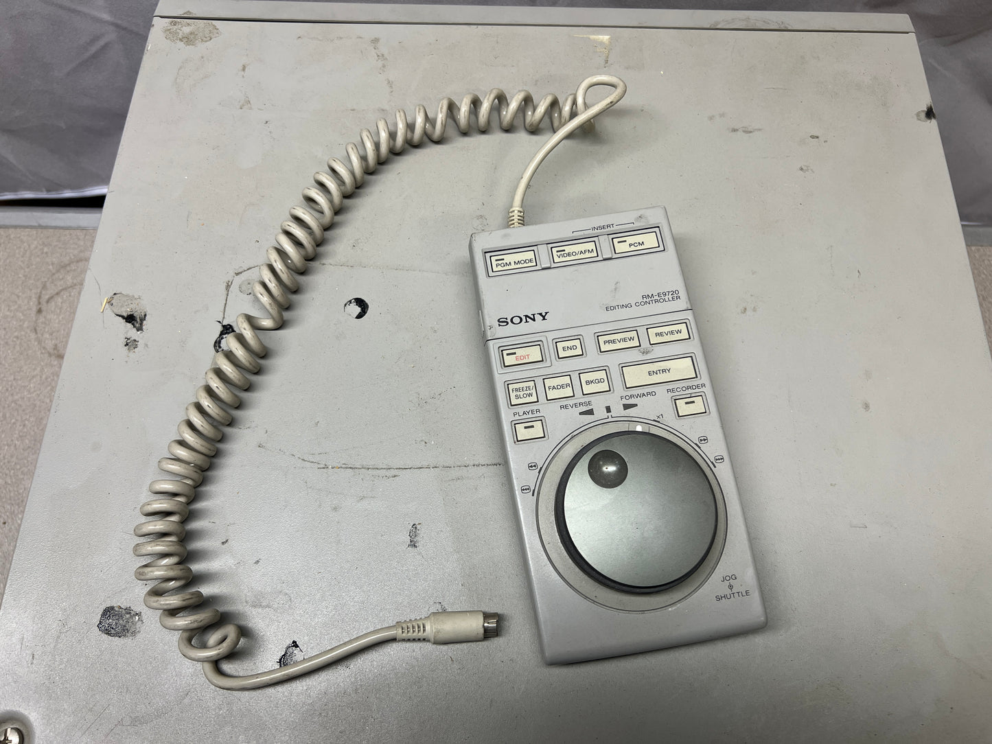 SONY Video Cassette Recorder, Video Hi8, Model EVO-9720 (with RM-e9720 editing controller