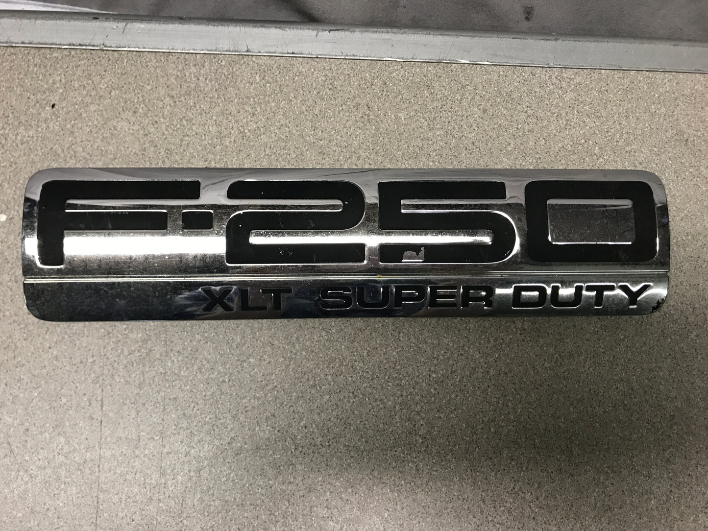 Ford F-250 XLT Super Duty Decal