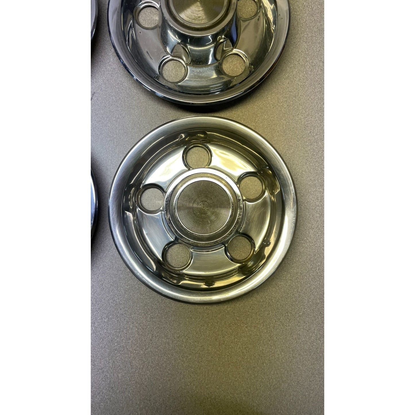 OEM Original 1966 Pontiac GTO Center Wheel Caps PT 551837 Cav 2 (Set of 4) closeup of hubcap