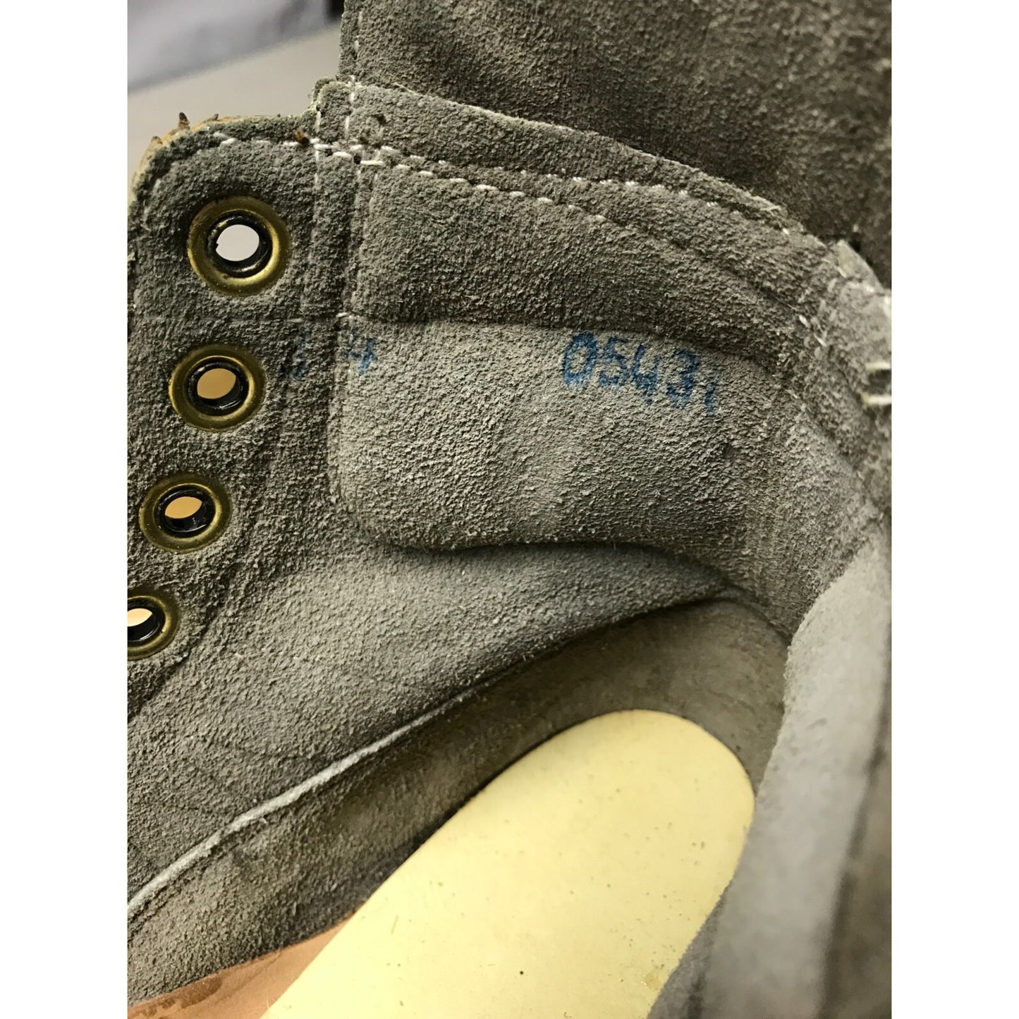 Vintage Hyde Jr. Blue Liner 784 4 Hockey Skates top inside of heel view