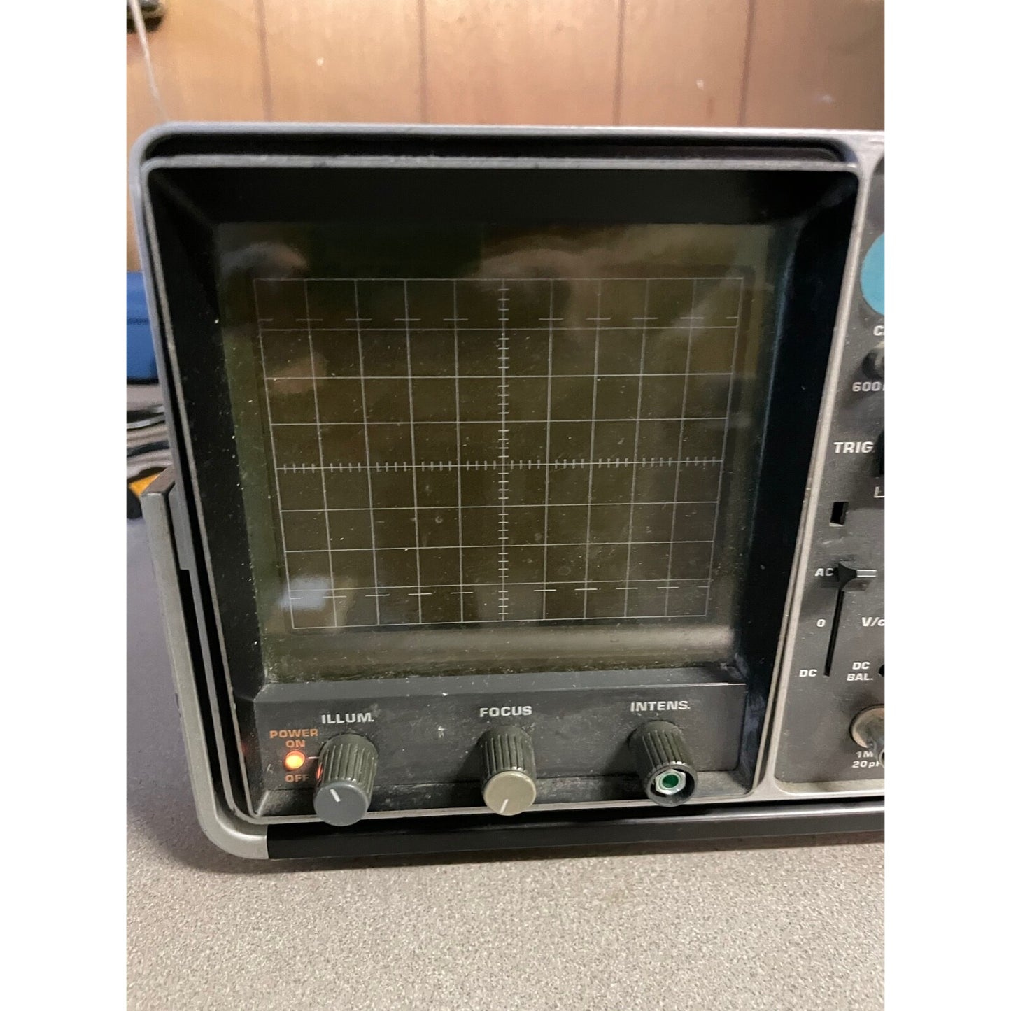 Philips PM 3232 0-10 MHz screen closeup