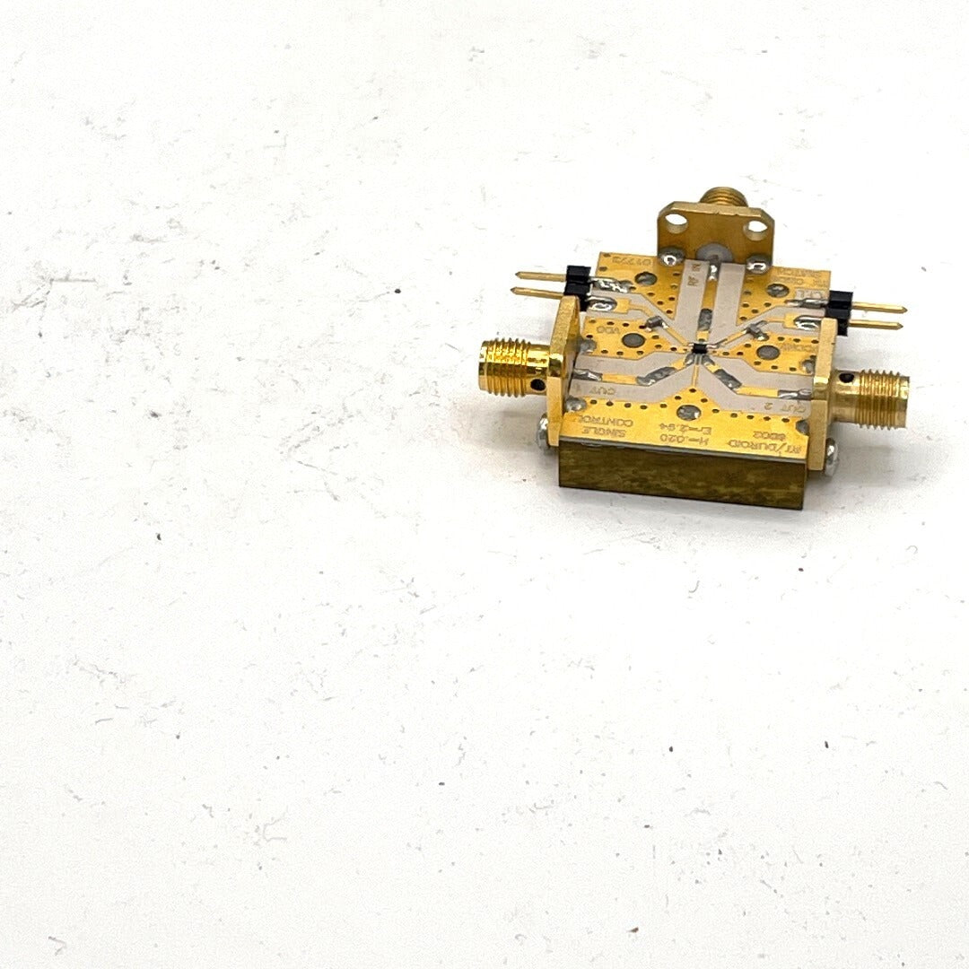 California Eastern Labs UPD5713TK-EVAL-A Switch, SPDT 50MHz - 2.5GHz Evaluation Board
top/side view of circuit board