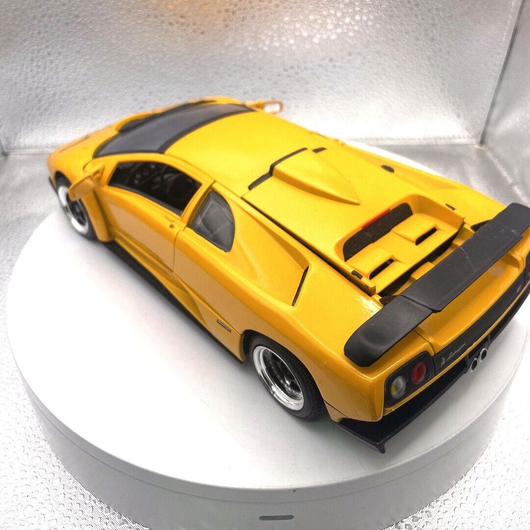 Motor Max Lamborghini Diablo GT Yellow, 1/18 Scale driver's side, rear view