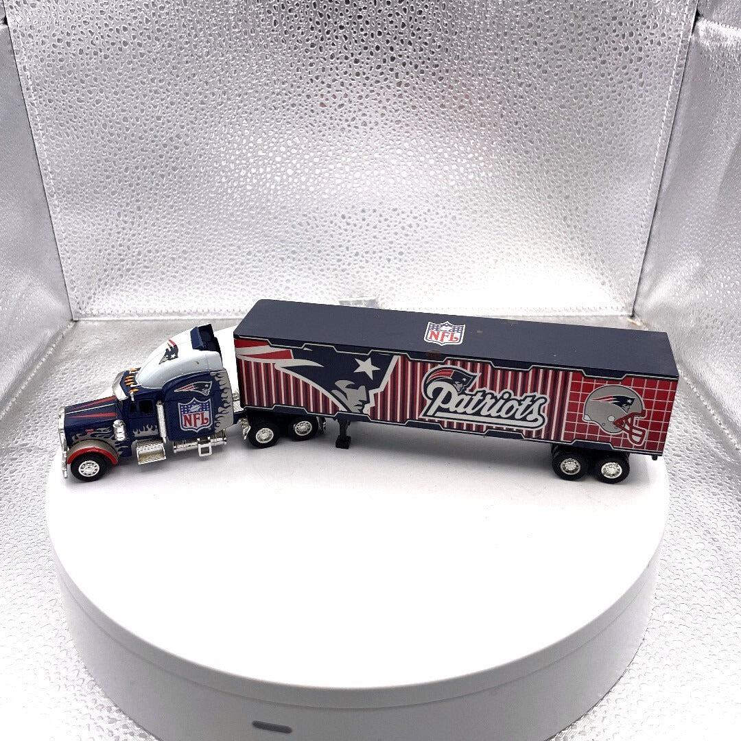 Vintage Fleer NFL New England Patriots 1/80 Die Cast Tractor Trailer
driver's side view