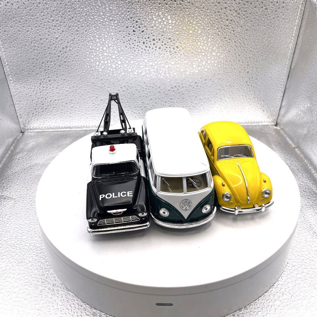 Kinsmart Wind Up Car Lot of 3, Chevrolet and Volkswagen Lot, Scale: 1/32 front view