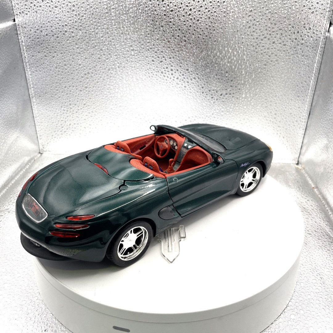 Maisto Mustang Mach III Green Die Cast, Scale: 1/18 backend/passenger side view