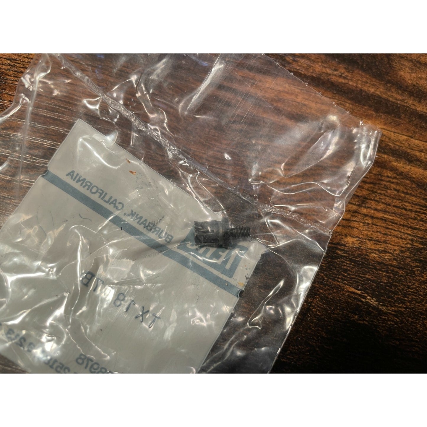 CTS (I.E.R.C.) TX1807-1B ELECTRONIC HEAT SINK back of package displaying heat sink