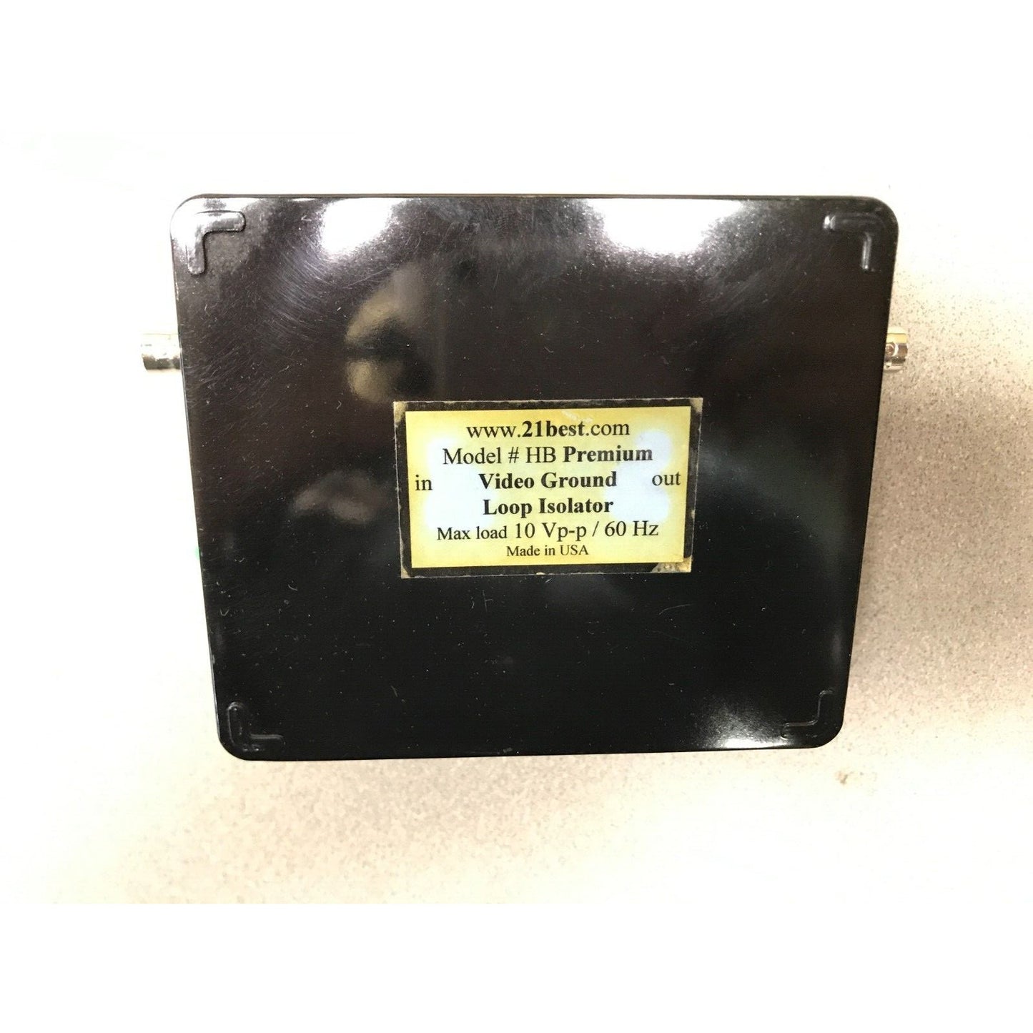 Video Ground Loop Isolator Model Hum Bucker (HB) Premium 21best.com bottom on unit product label