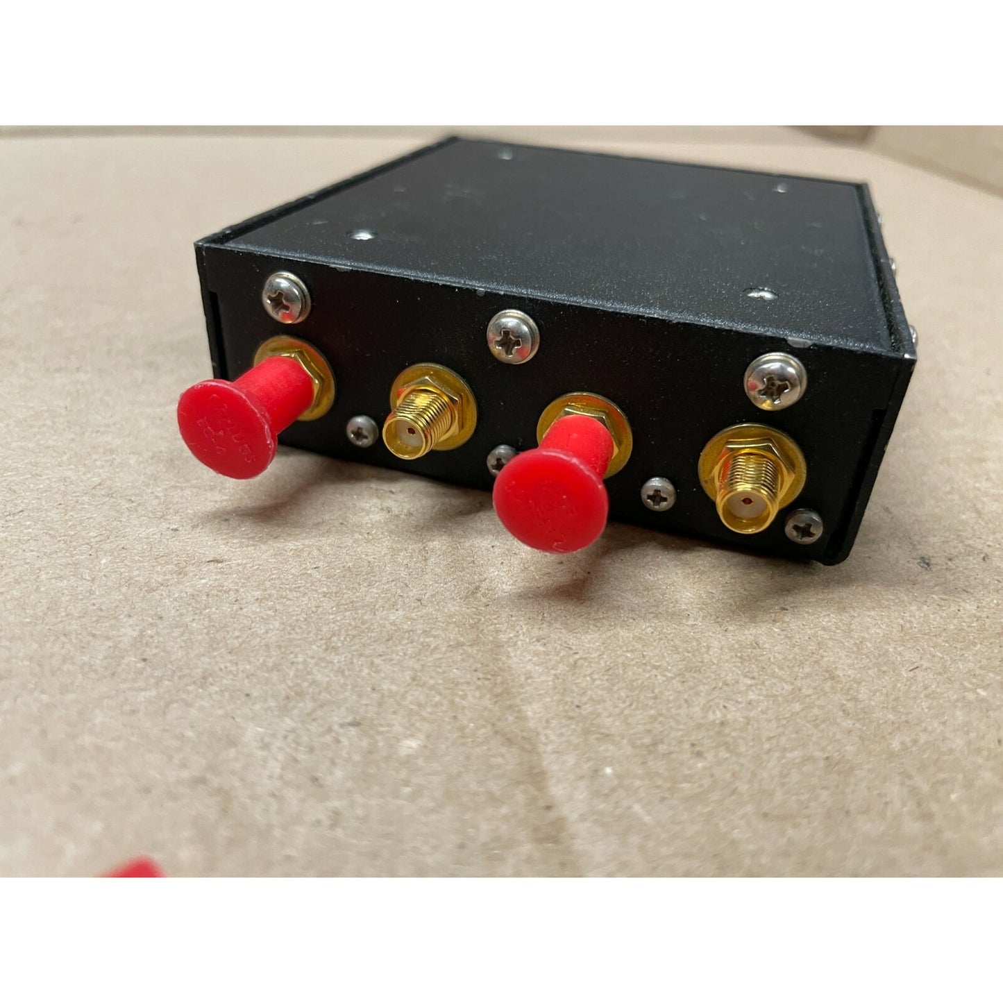 Celwave PD8814E TNC in to SMA 4-way Power Splitter 1453-1477 MHz 4 output connections 2 with cap removed