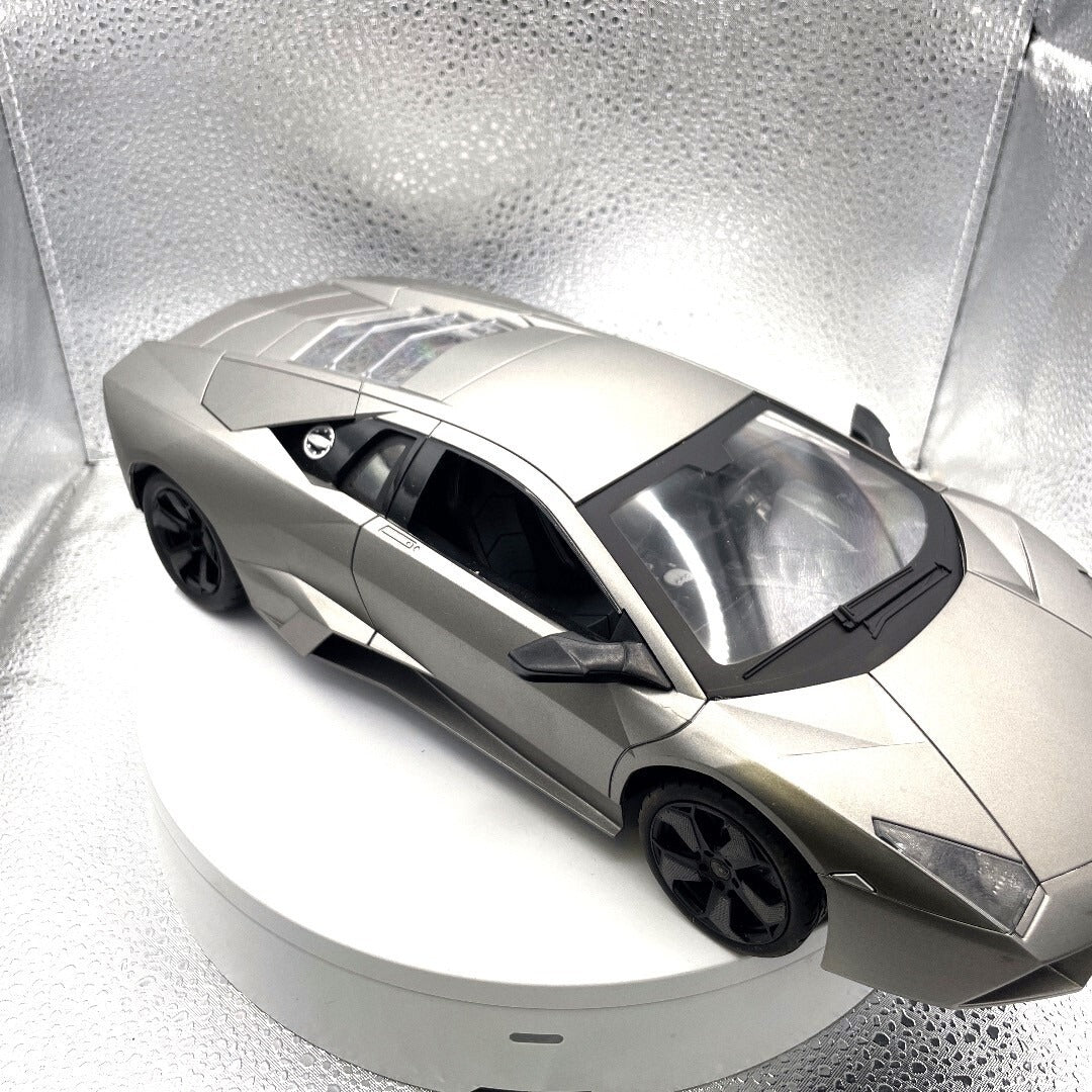 Lamborghini Reventón Silver Die Cast Scale: 1/14, RC Car ONLY passenger/front side view
