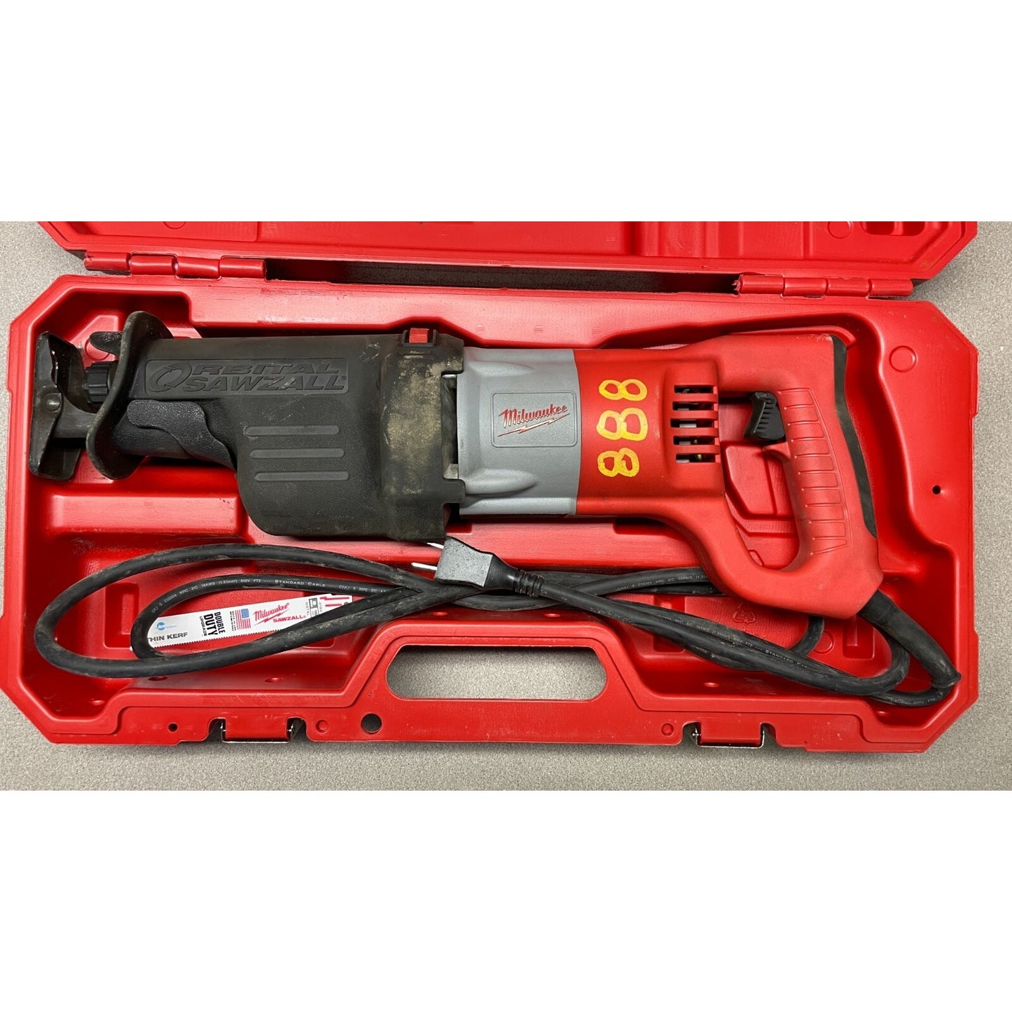 Milwaukee Orbital Sawzall 6520-21 120V top view of item in case