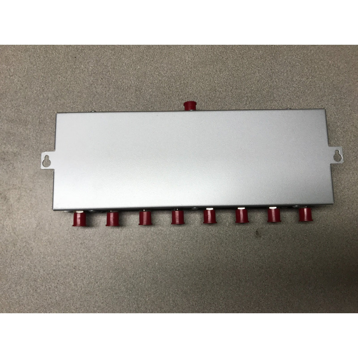 DX Antenna 8-Way Power Divider DS-778 bottom view
