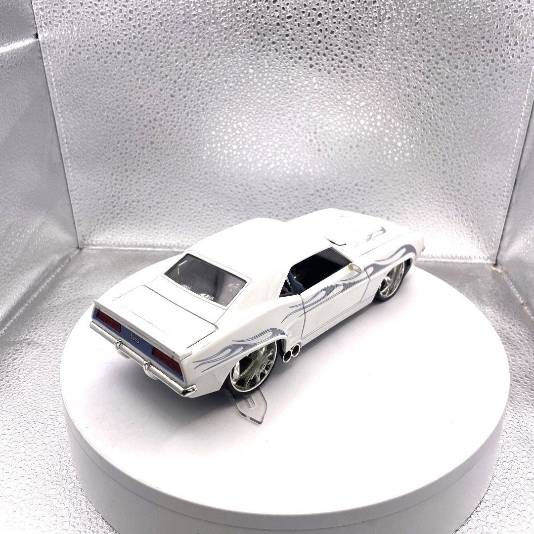 Hot Wheels 1969 Chevy Camaro White Flame Die Cast, Scale: 1/24 back end/passenger side view