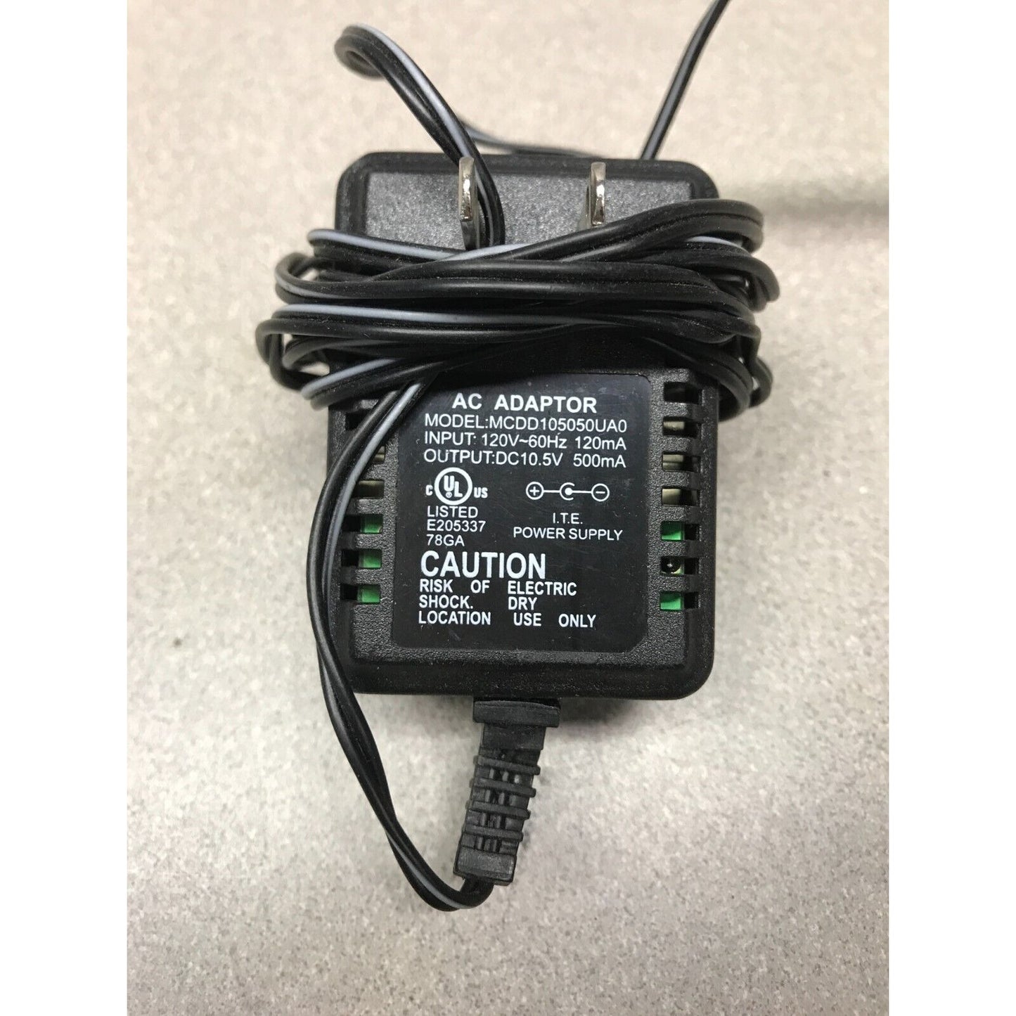 AC Adaptor Model MCDD105050UA0