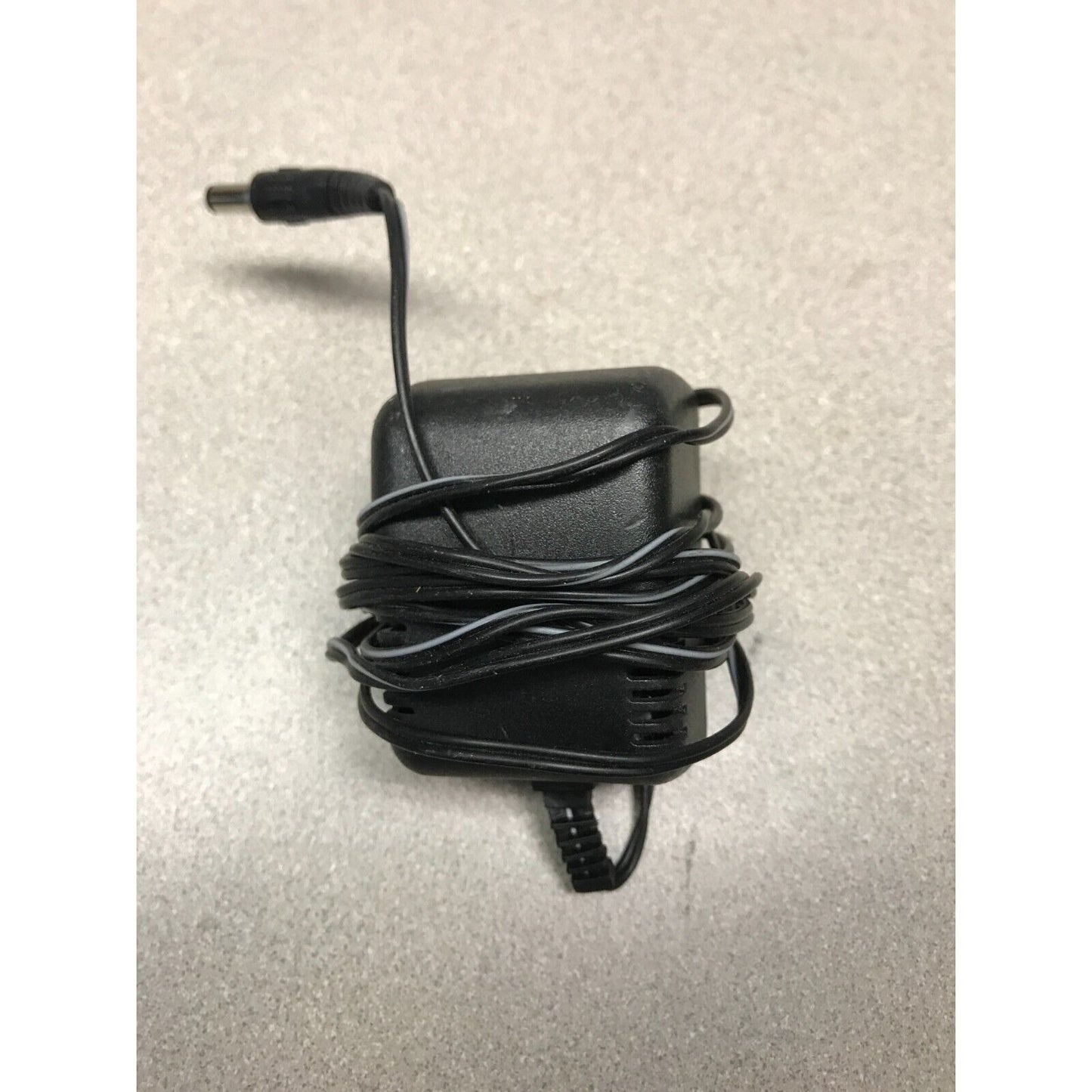 AC Adaptor Model MCDD105050UA0