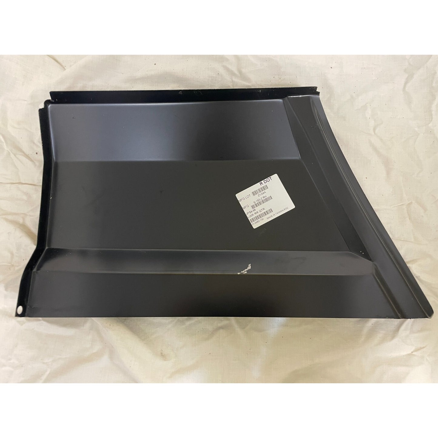 0482-134 R Key Parts Quarter Panel Rear Passenger Right Side Lower New RH Hand back side view with product label