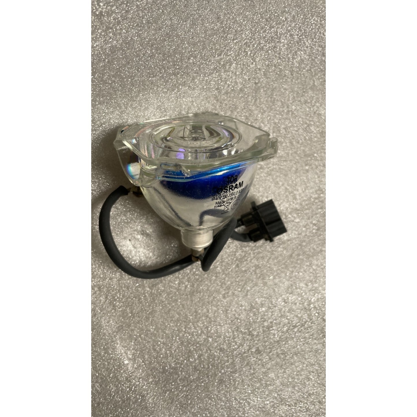 Top Osram P-VIP 132-150/1.0 ASP top/front view