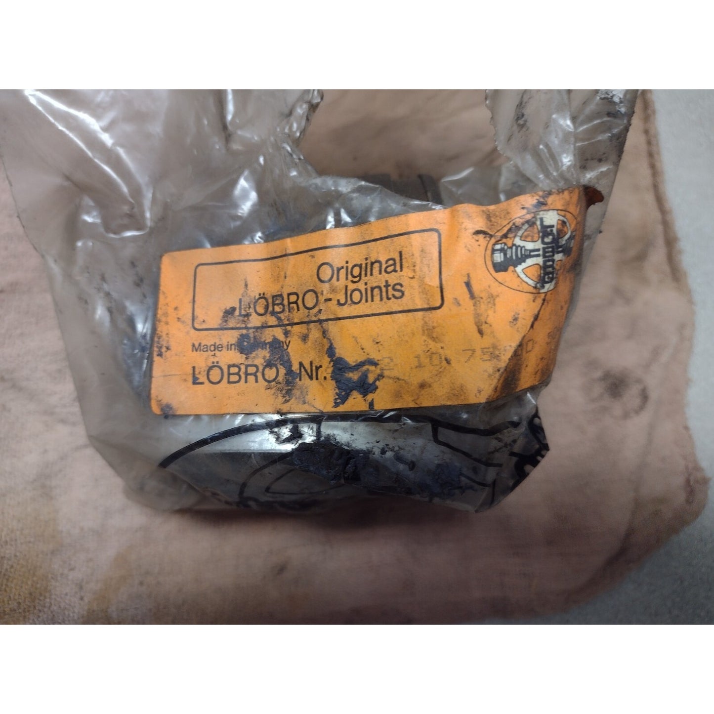Lobro Drive Shaft Joints CV Joint C 152 10 01 91 024 A 06 96 parts in package with label close-up