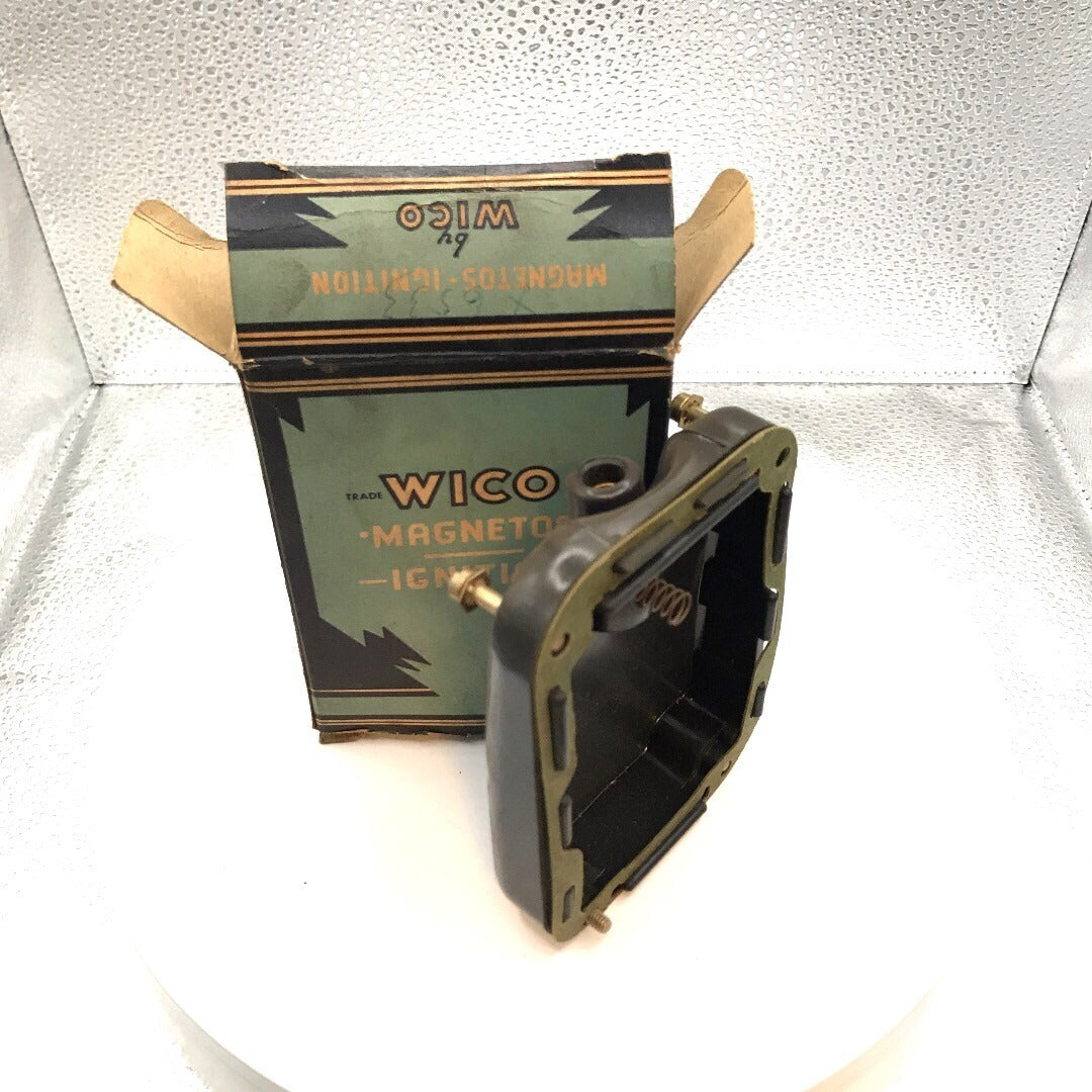 Wico Magneto Cover X6533 with gasket underside view with box