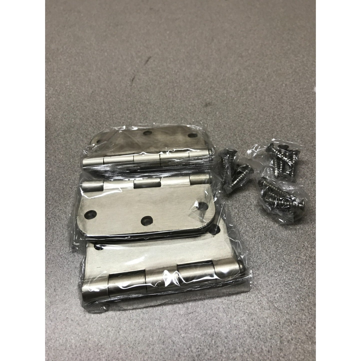 Schlage 3.5" Hinge 5/8" RAD, Satin Nickel screws included