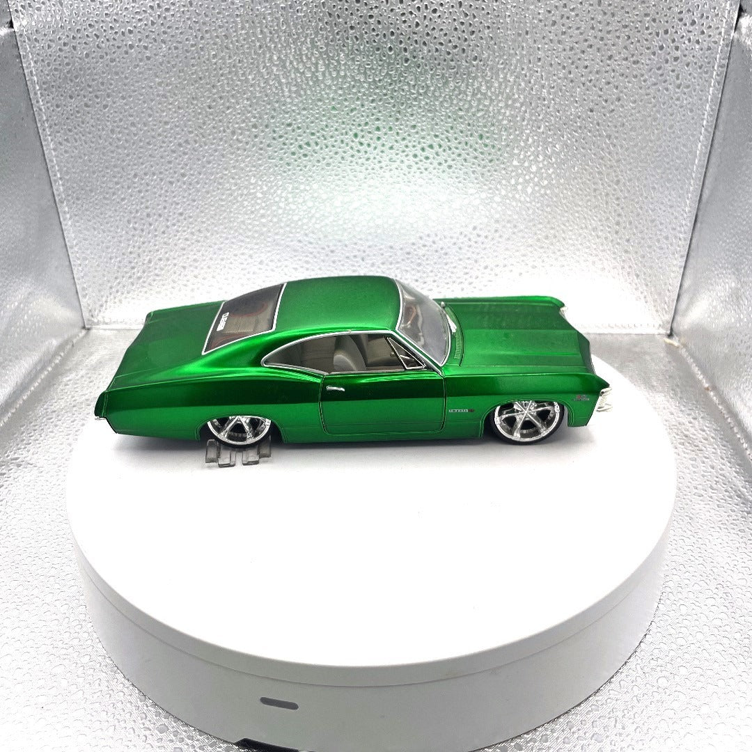 Jada Toys 1967 Chevrolet Impala SS Green Die Cast Dub City OldSkool, Scale: 1/24, No. 50310-9 passenger side view