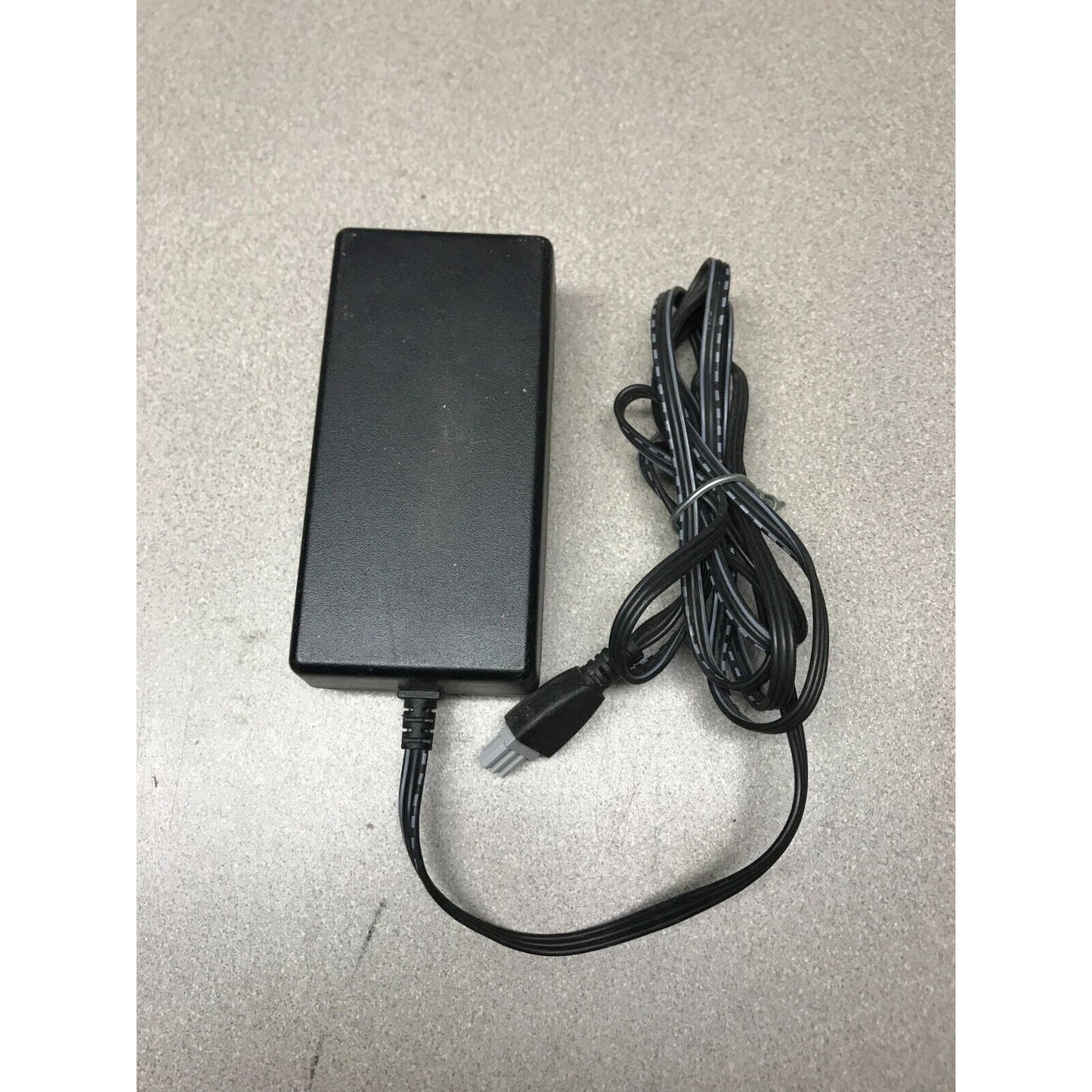 HP AC Power Adapter 0950-4466