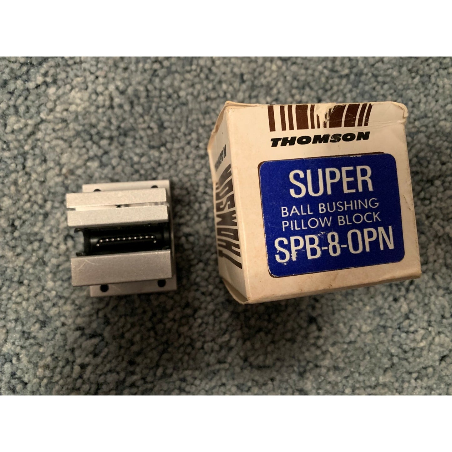 Thomson Industries SPB-8-OPN Super Ball Bushing Pillow Block top view of block with box