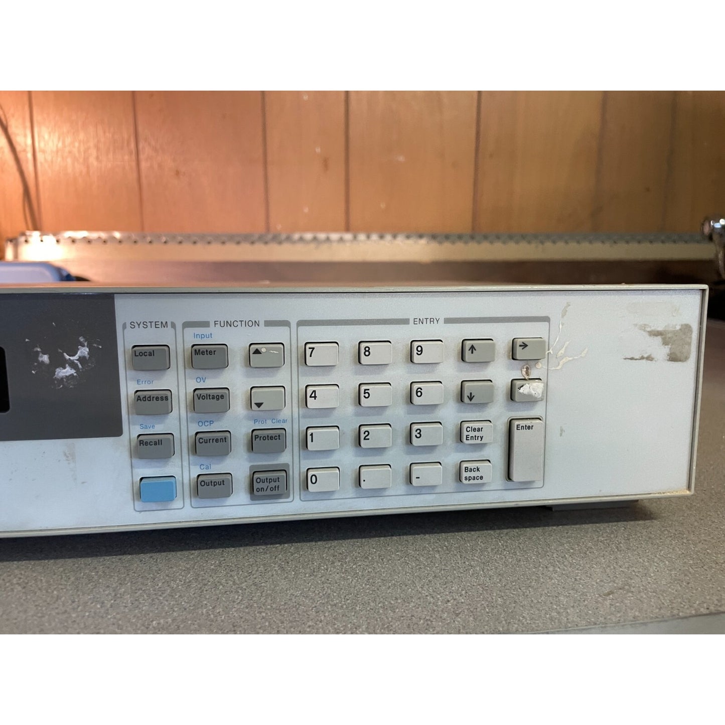Agilent HP 6632B DC Power Supply, 0-20V/0-5A right side of front panel