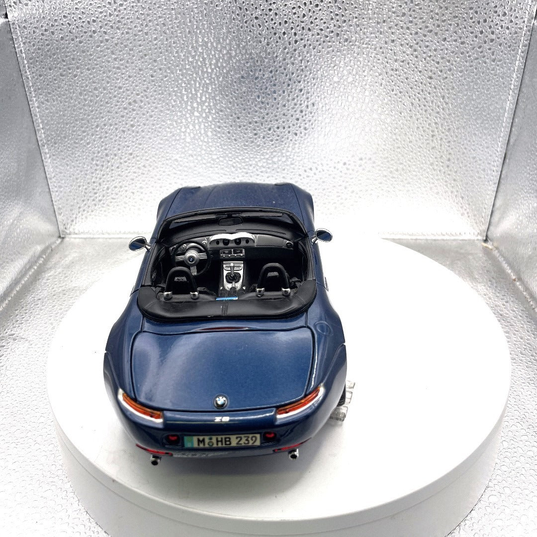 Maisto BMW Z8 Blue Convertible Die Cast, Scale: 1/18 back end/trunk view